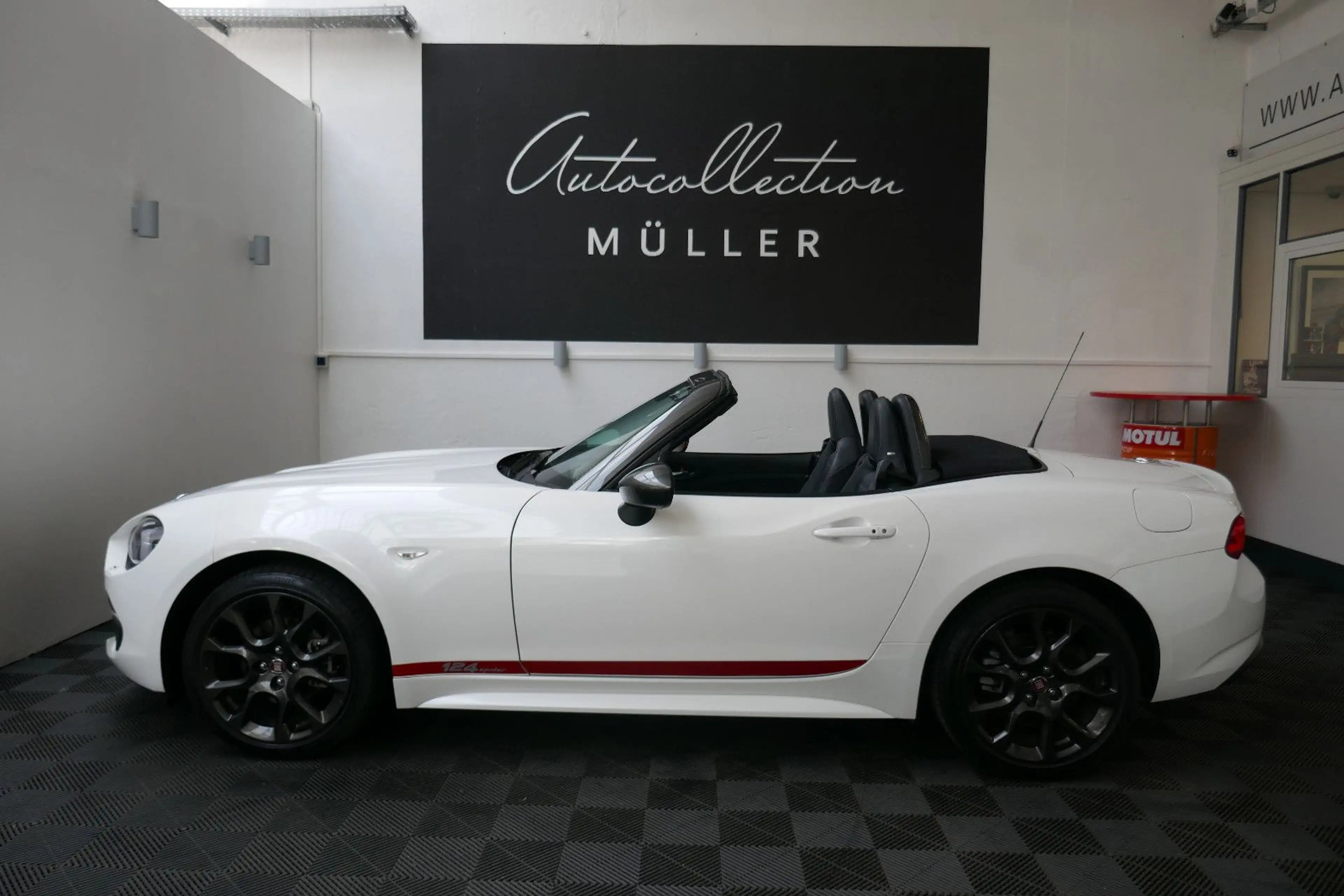 Fiat 124 Spider Lusso S *NAVI*DAB+*LEDR*KAMERA*TOP* — photo 5