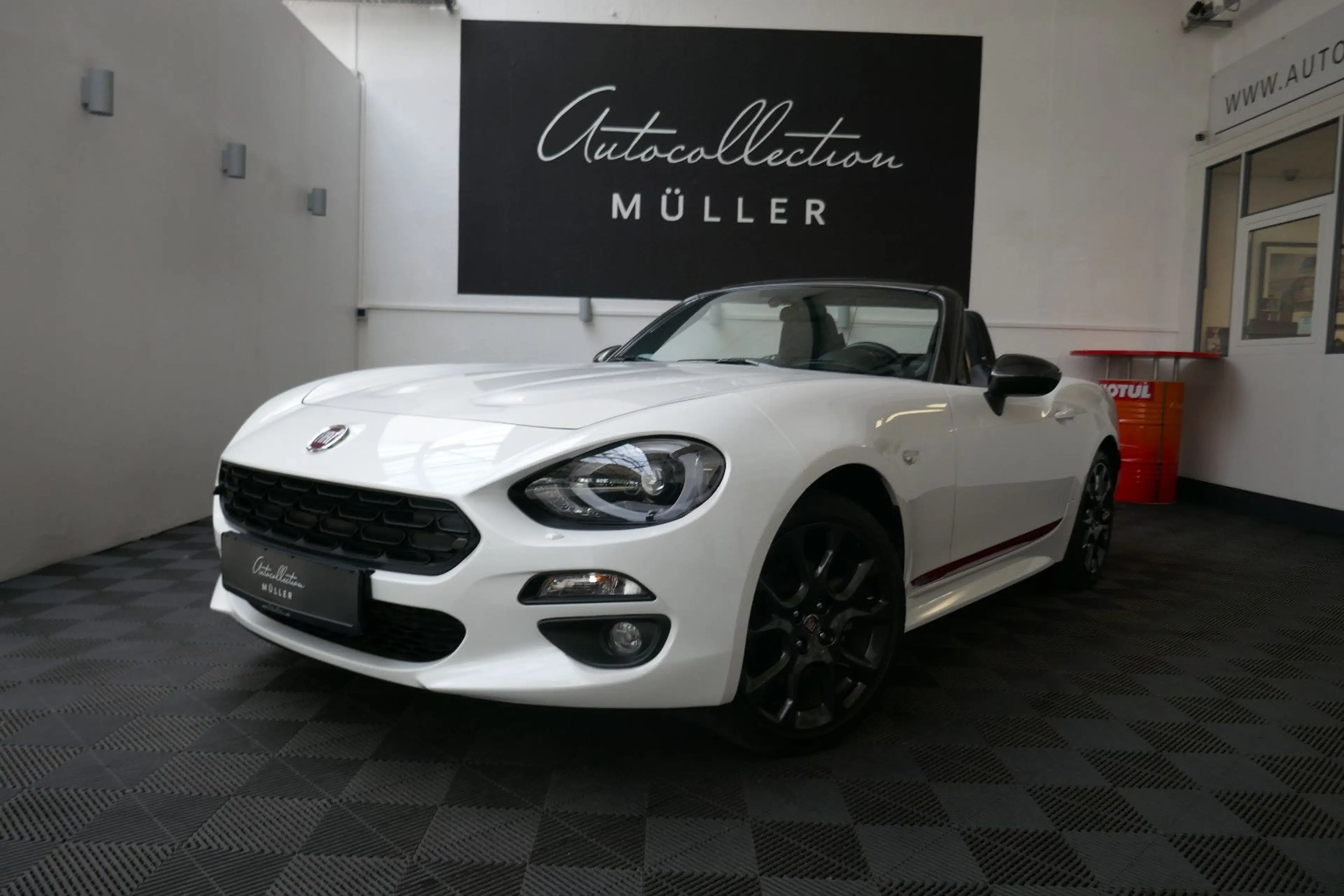 Fiat 124 Spider Lusso S *NAVI*DAB+*LEDR*KAMERA*TOP* — photo 7