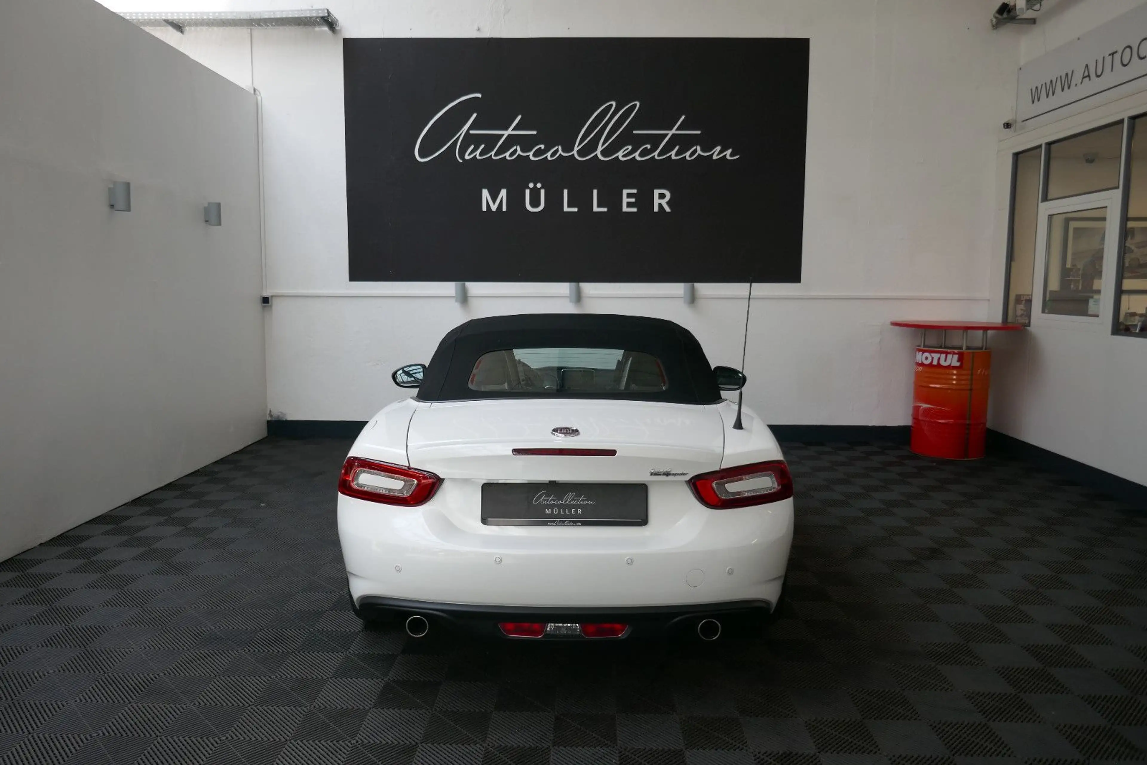 Fiat 124 Spider Lusso S *NAVI*DAB+*LEDR*KAMERA*TOP* — photo 6