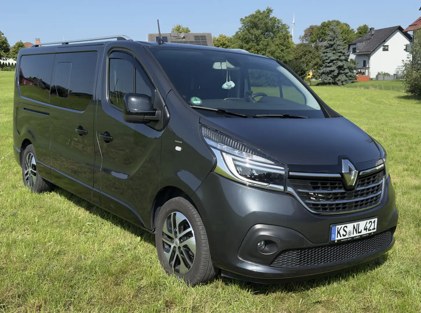 Renault Trafic Trafic ENERGY dCi 170 EDC Grand Combi Spaceclass Zwart - 1