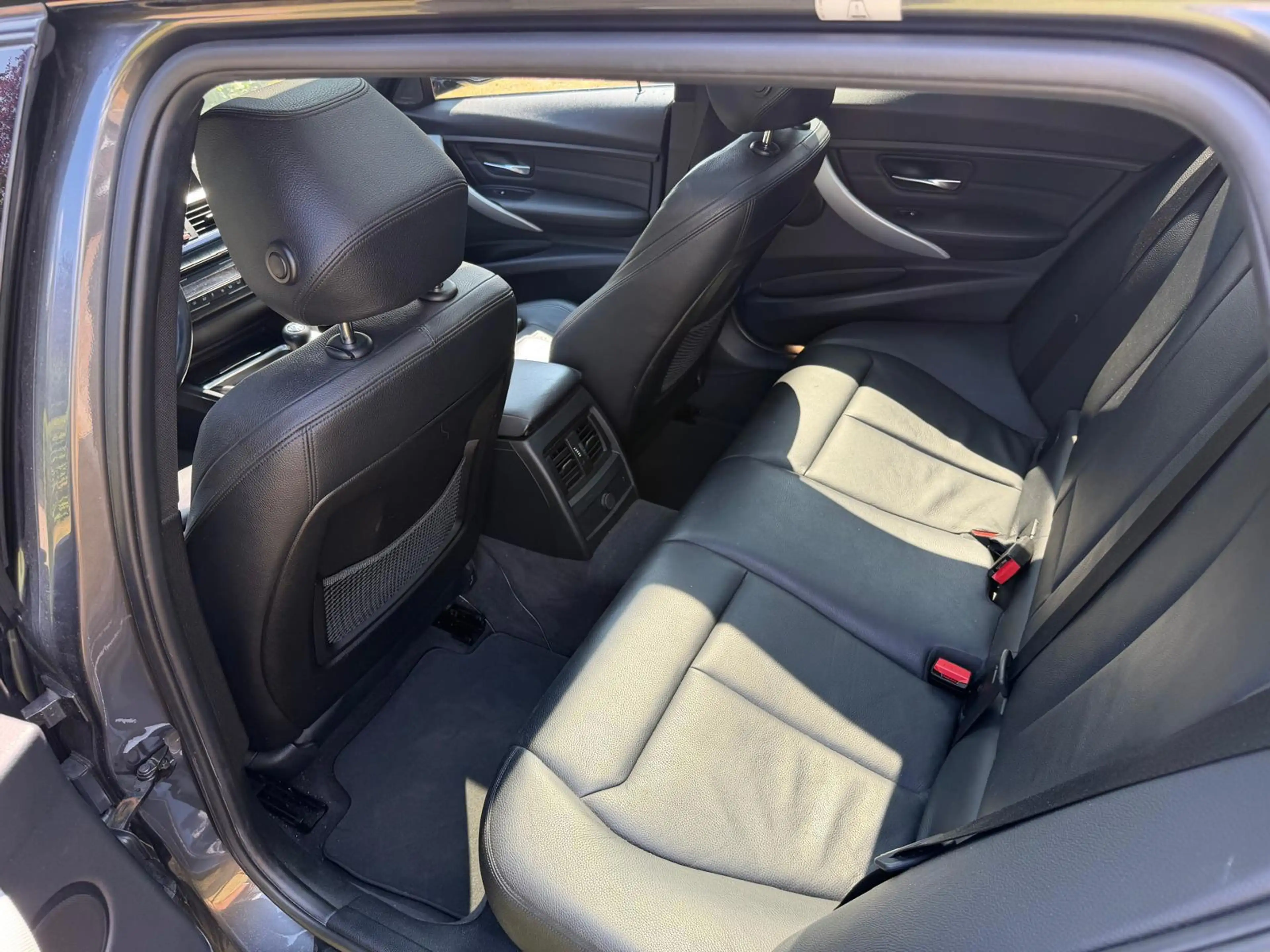 BMW 316 3-serie Touring 316i High Executive-M PAKKET-PANO — photo 11