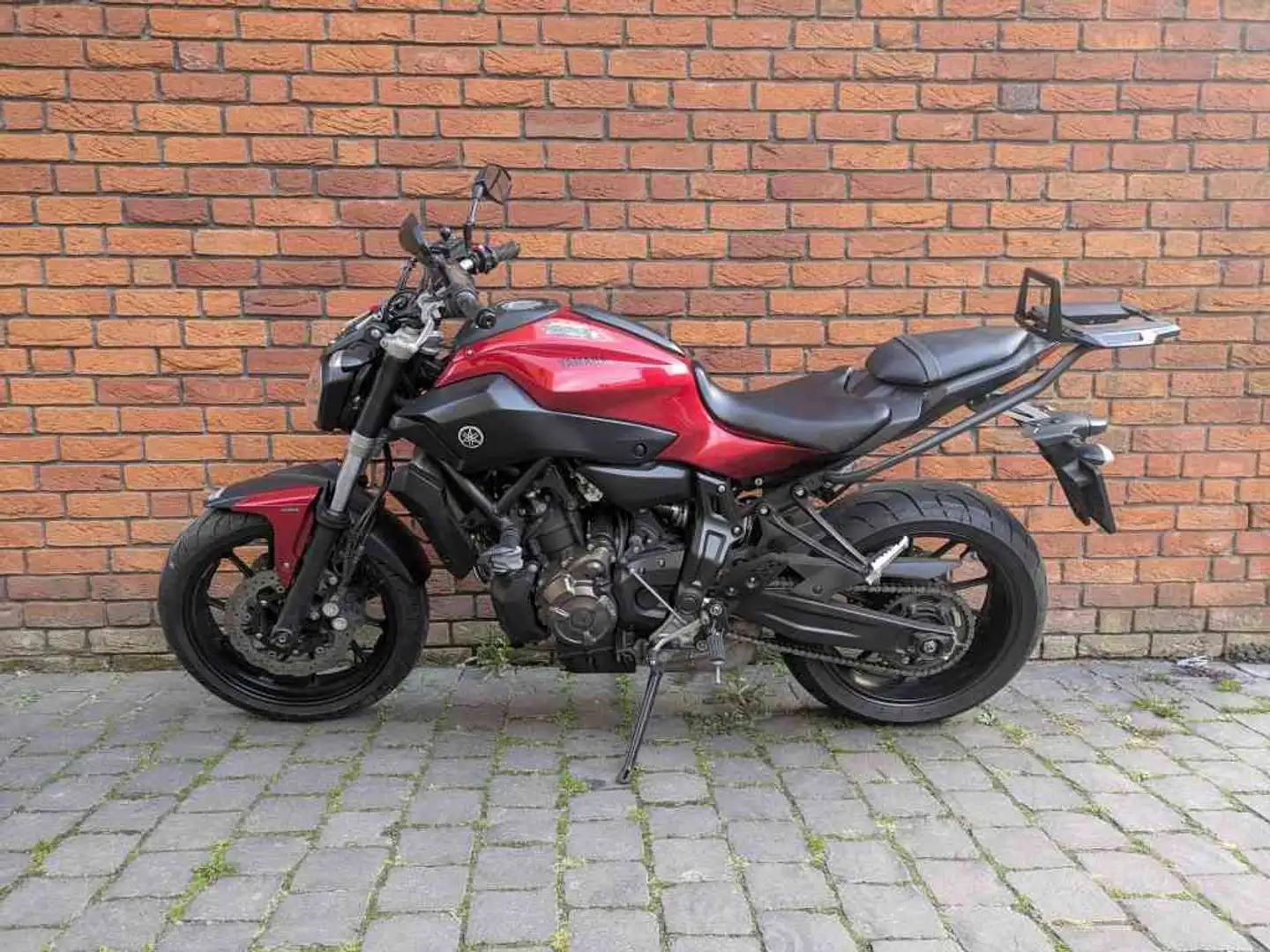 Yamaha MT-07 ABS Червоний - 2