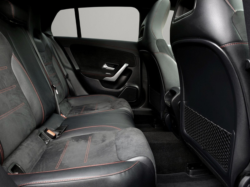 Mercedes-Benz CLA 200 AMG Line PANO|R-KAM|NIGHT — photo 12