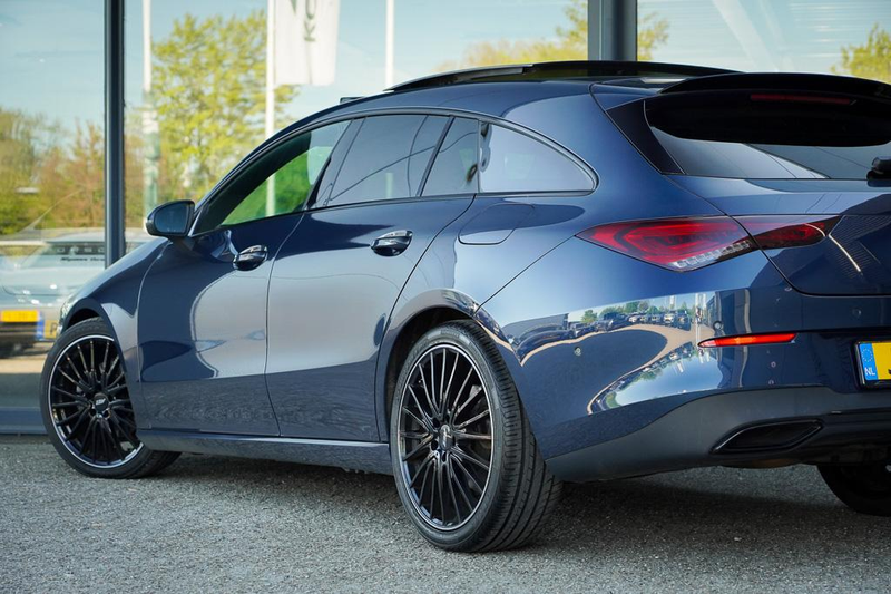 Mercedes-Benz CLA 180 Shooting Brake d / Aut / Pano / Sfeerverlichting / — photo 38