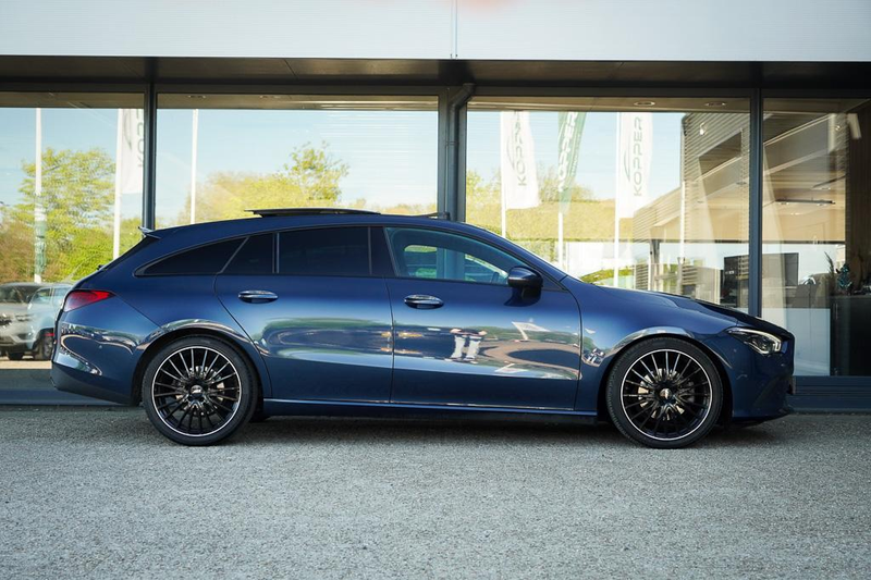 Mercedes-Benz CLA 180 Shooting Brake d / Aut / Pano / Sfeerverlichting / — photo 13