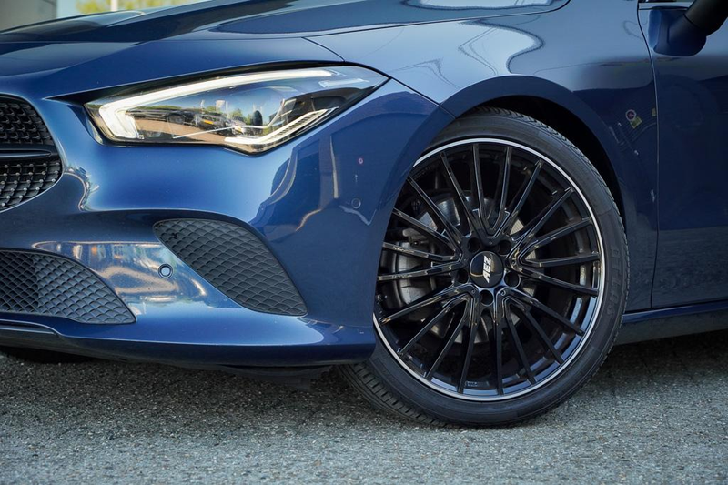 Mercedes-Benz CLA 180 Shooting Brake d / Aut / Pano / Sfeerverlichting / — photo 35