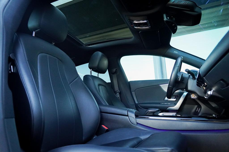 Mercedes-Benz CLA 180 Shooting Brake d / Aut / Pano / Sfeerverlichting / — photo 17