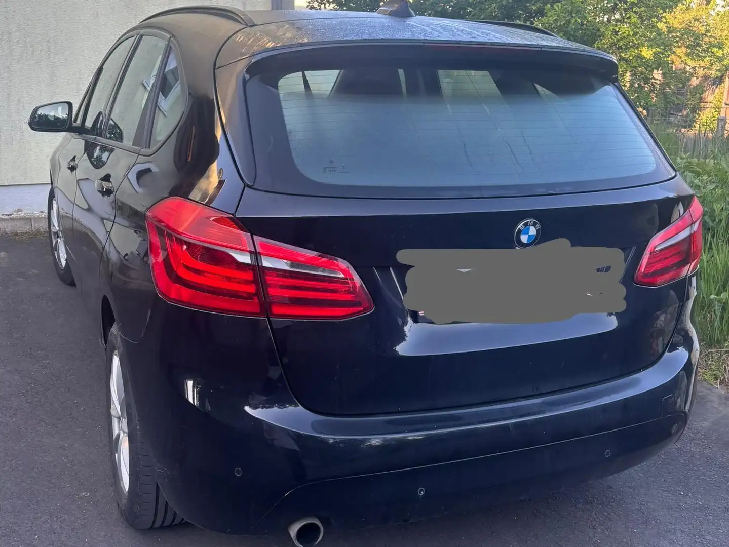 BMW 216 216d Active Tourer Schwarz - 2