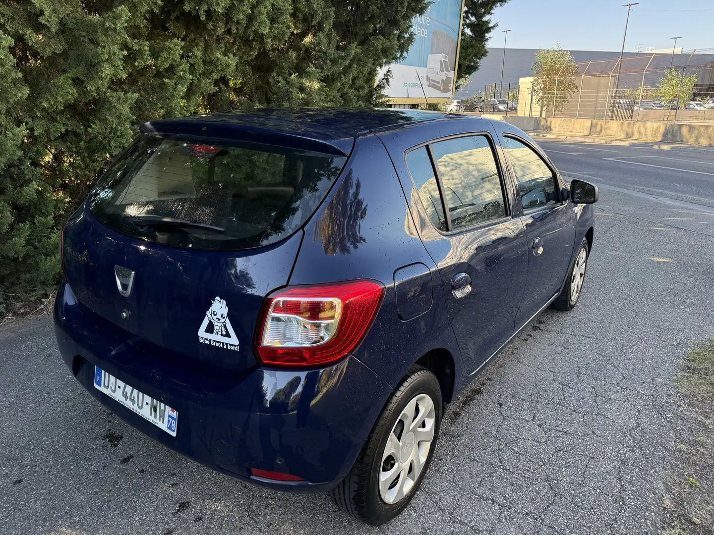 Dacia Sandero 1.2 16V 75 Lauréate - 2