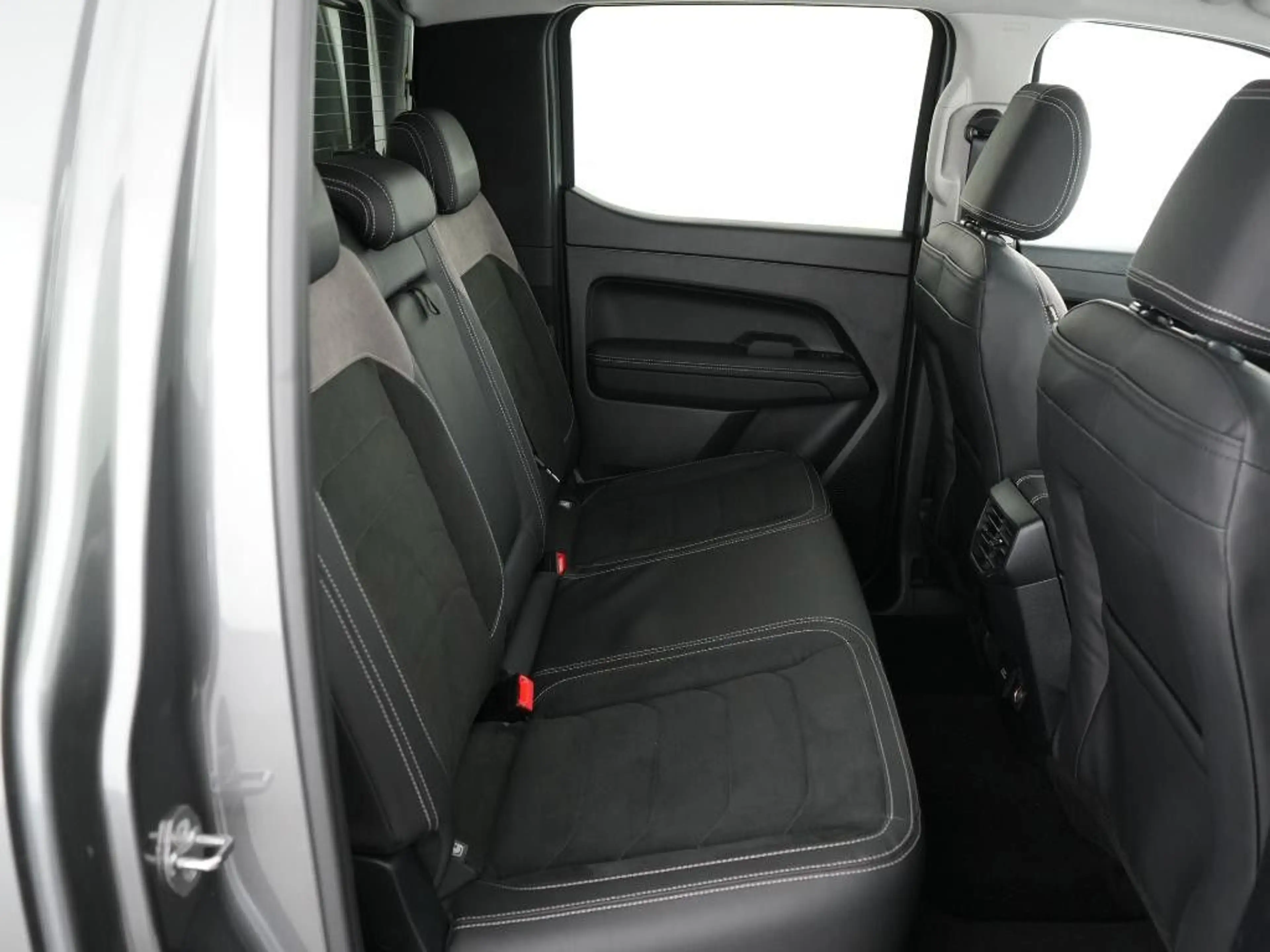 Volkswagen Amarok 2.0 TDI Styl DoKa 4M AHK/MTRX/ACC/HARDTOP — photo 5