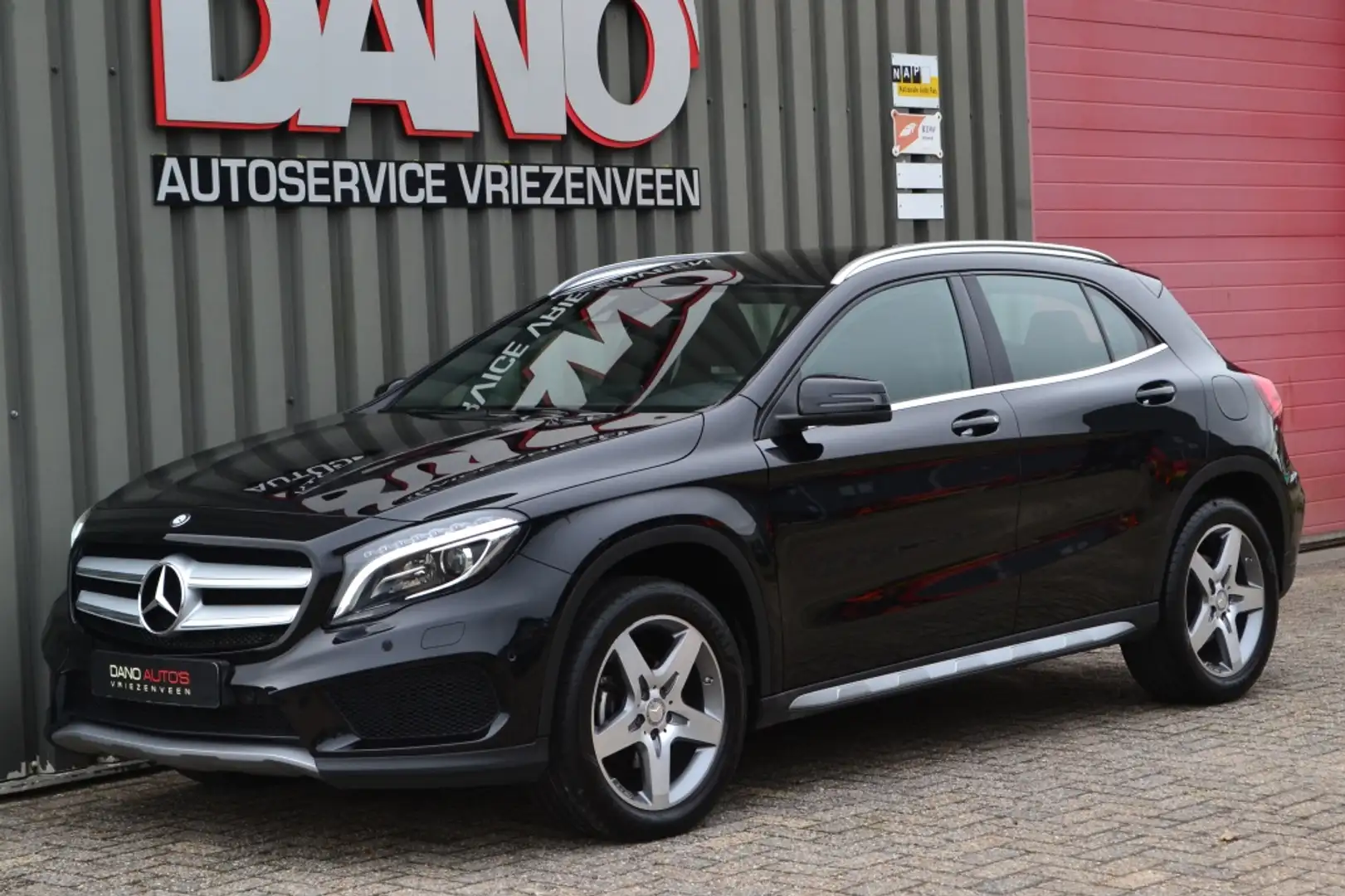 Mercedes-Benz GLA 200 Prestige AMG LED/Camera/Navi/Trekhaak Noir - 1
