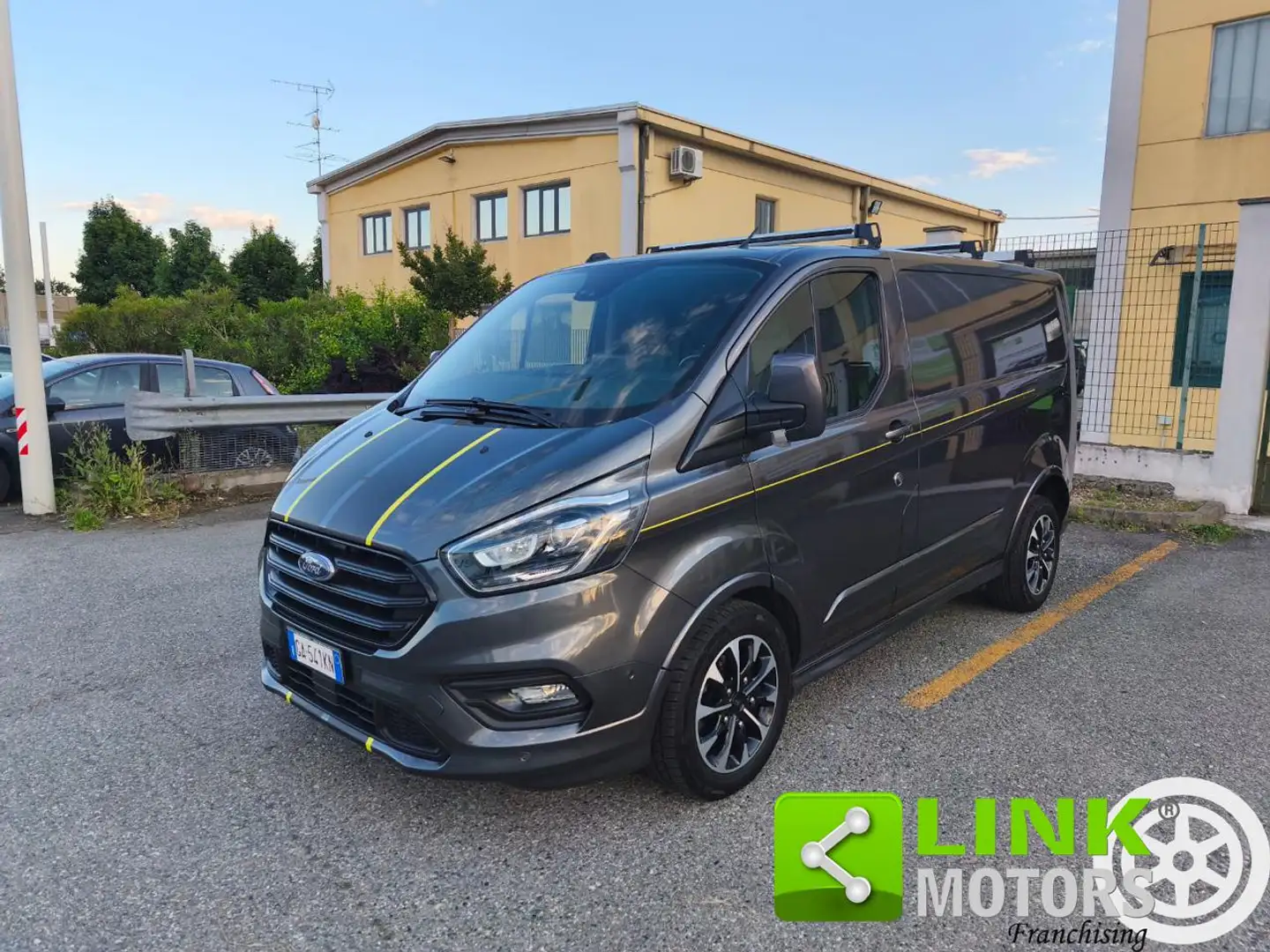 Ford Transit Custom 2.0 TDCi 185 aut. PC Furgone Sport Grigio - 1