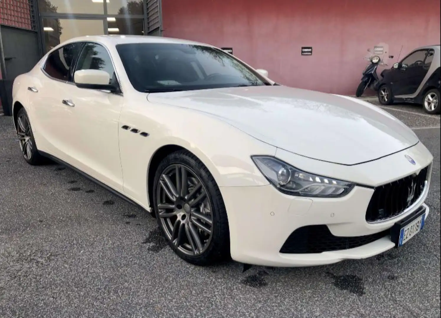 Maserati Ghibli 3.0 V6 ds 275cv auto Beyaz - 1