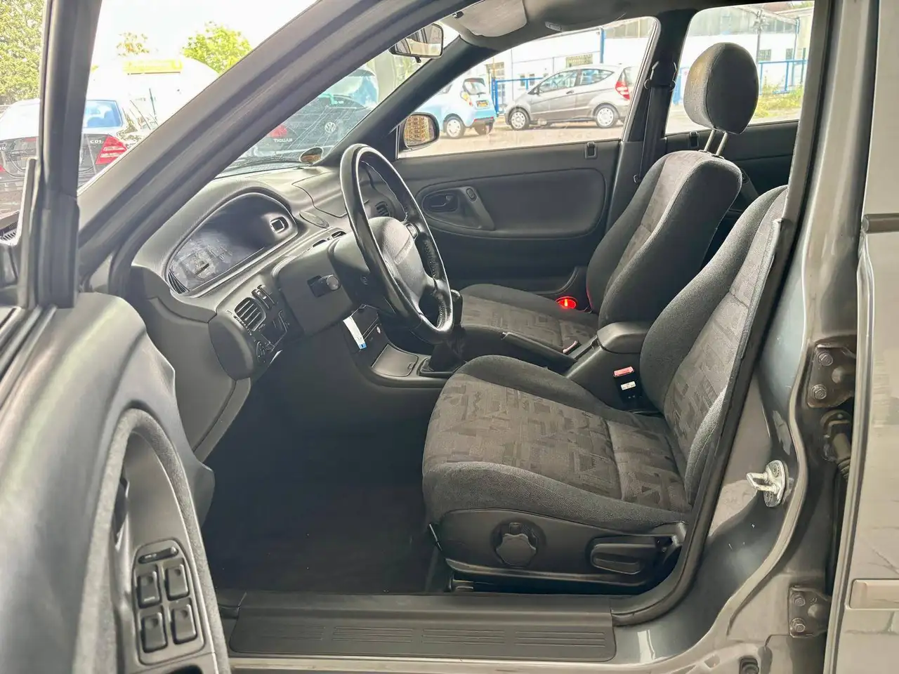 Mazda 626 2.0i GLE *OLDTIMERFÄHIG*, foto 8
