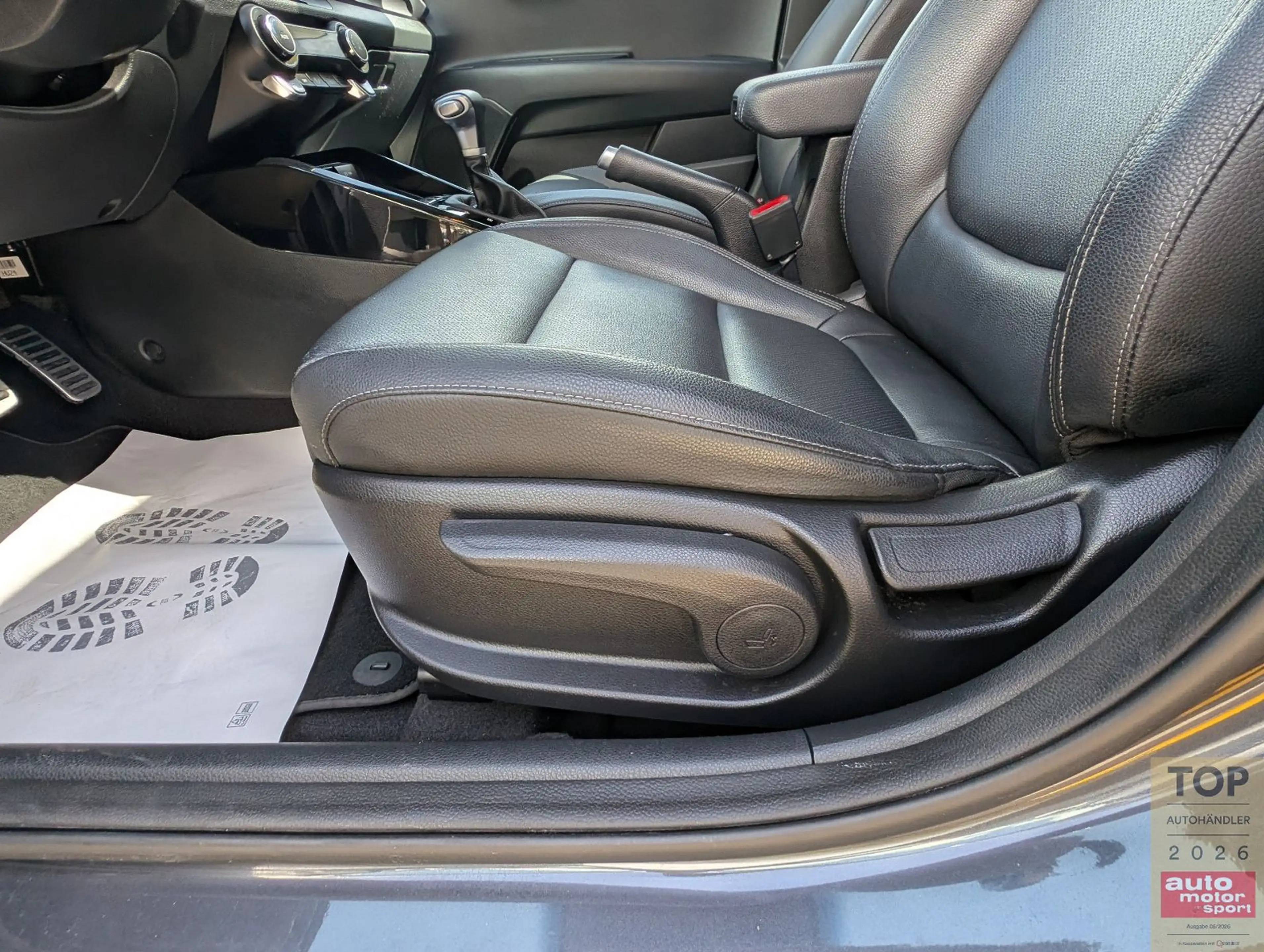 Kia Stonic Platinum*1Hd*RKam*SD*Assist*Leder*Garanti — photo 22