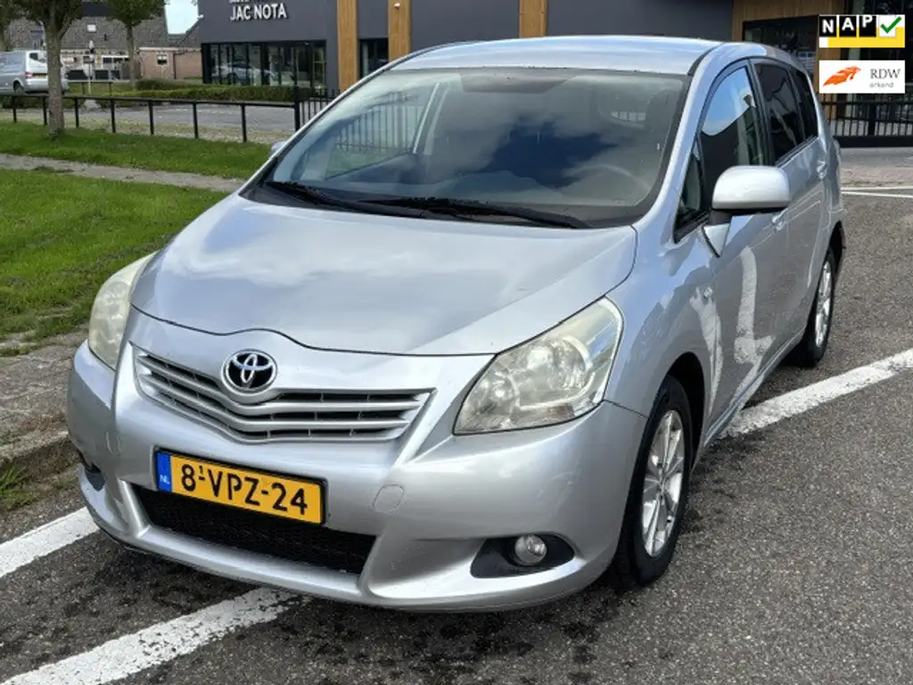 Toyota Verso 2011 из Европы — купить под ключ