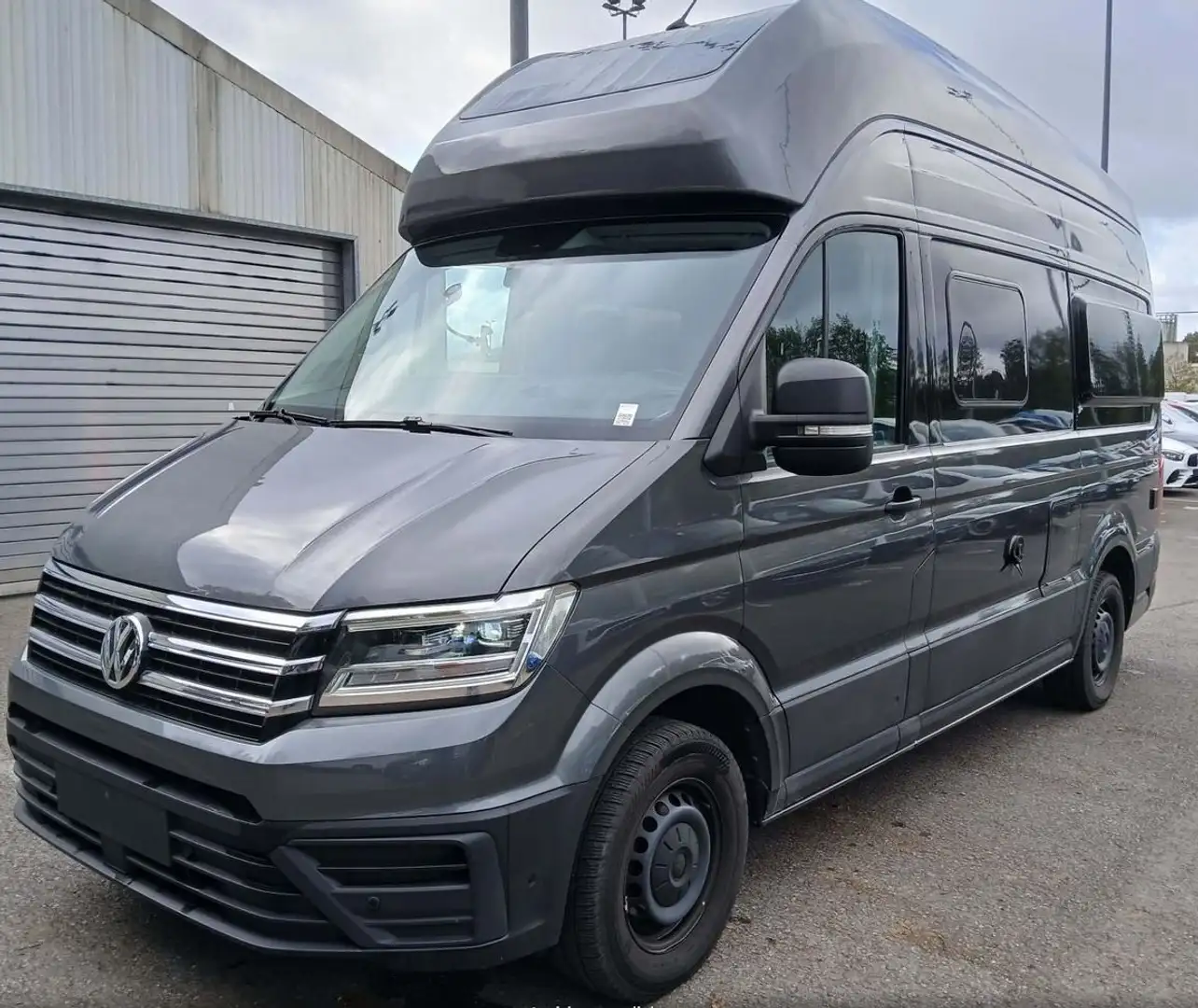 Volkswagen Crafter Grand California 2xStandh.!,LED,SOLAR,AHK,Alarmanl Grau - 1