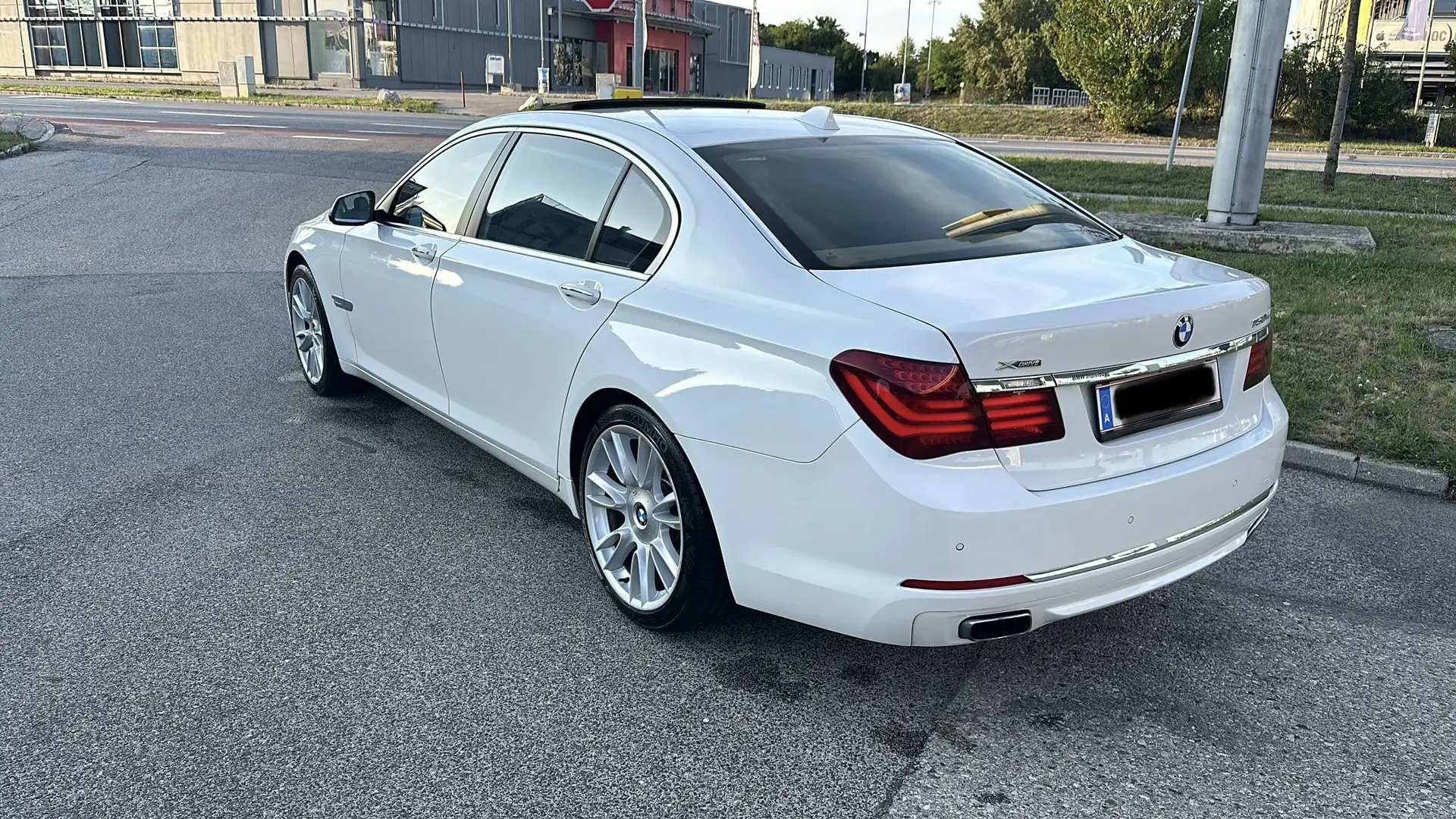 BMW 750 750Li Österreich-Paket Aut. - 1
