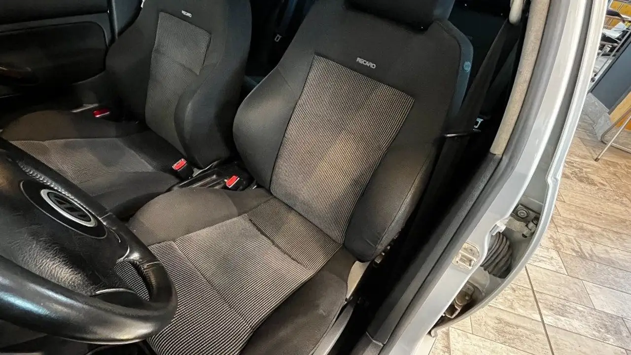 Volkswagen Golf 1.8 turbo 20V cat 5p. GTI, foto 10
