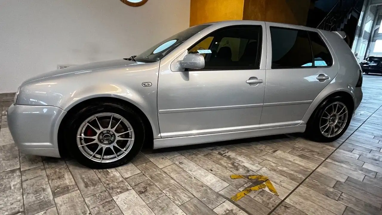Volkswagen Golf 1.8 turbo 20V cat 5p. GTI, foto 3
