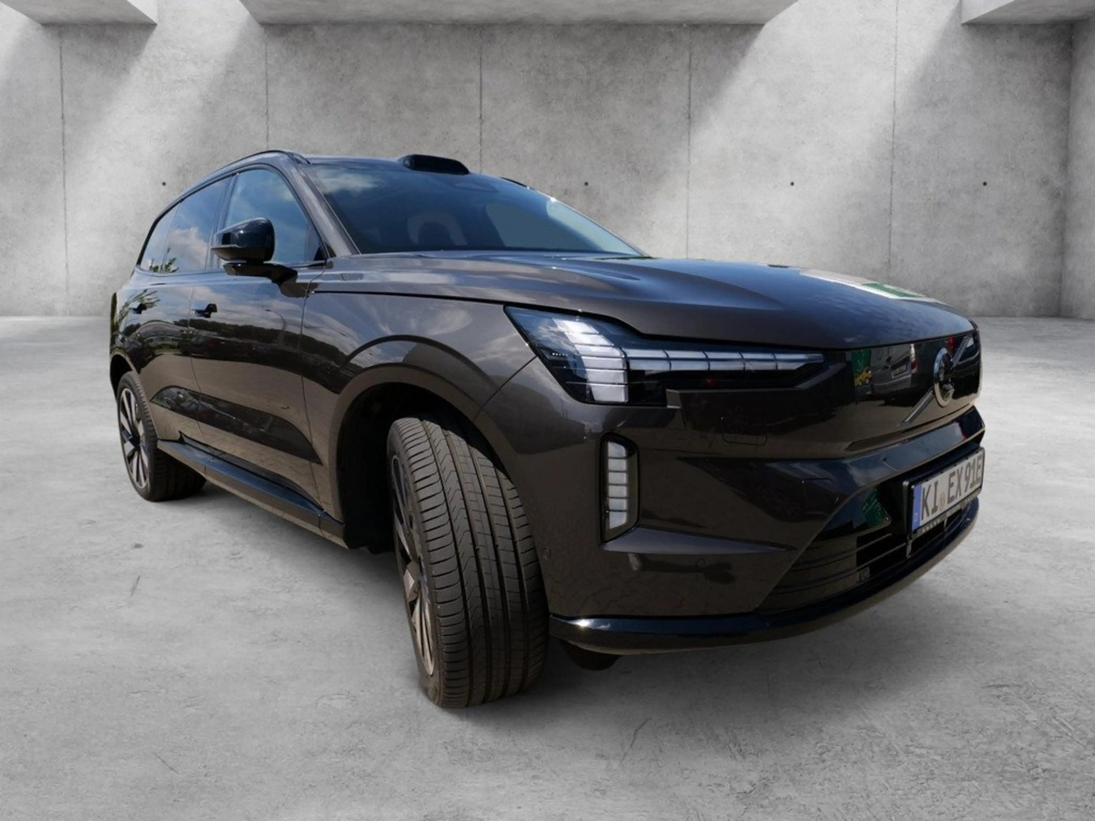 Volvo EX90 Ultra Performance Pure Electric AWD — photo 3