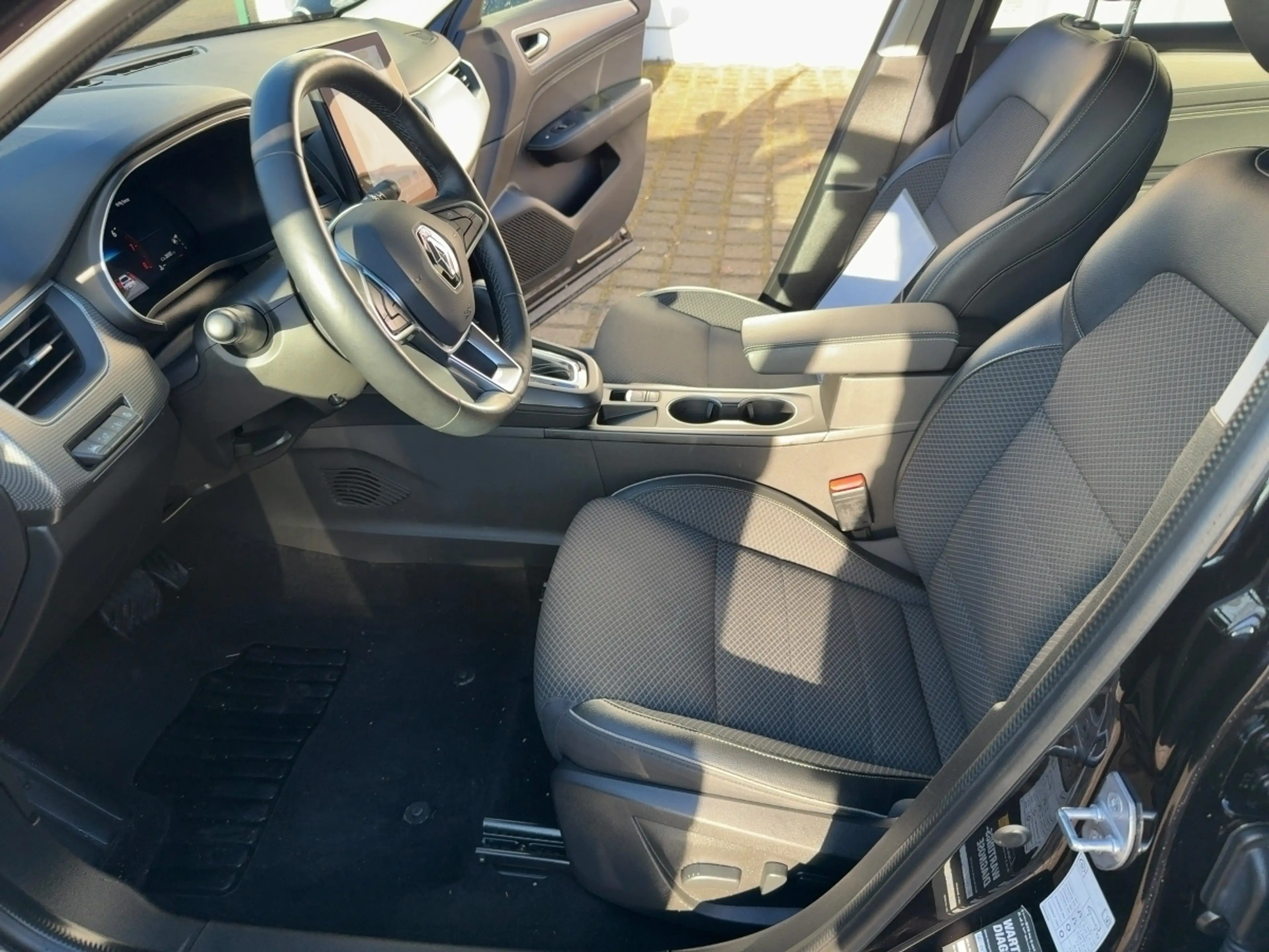 Renault Arkana TECHNO TCe 140 Navi*Rückfahrkamera*LED — photo 12
