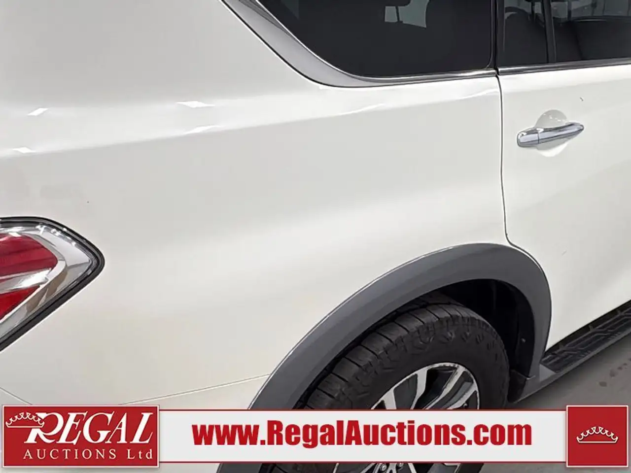 Nissan Armada снимка Nissan Armada
