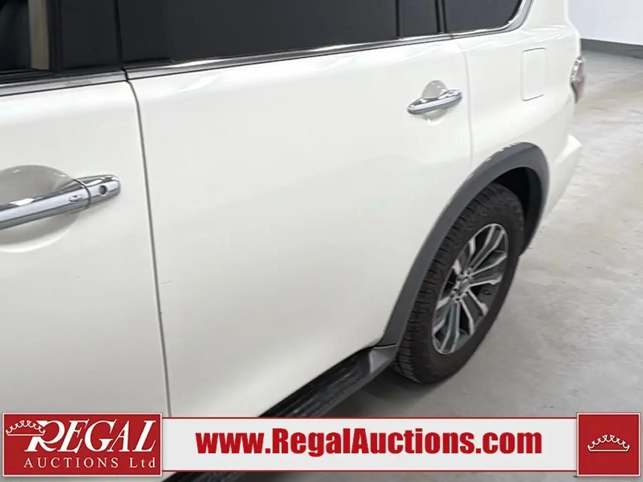 Nissan Armada снимка Nissan Armada