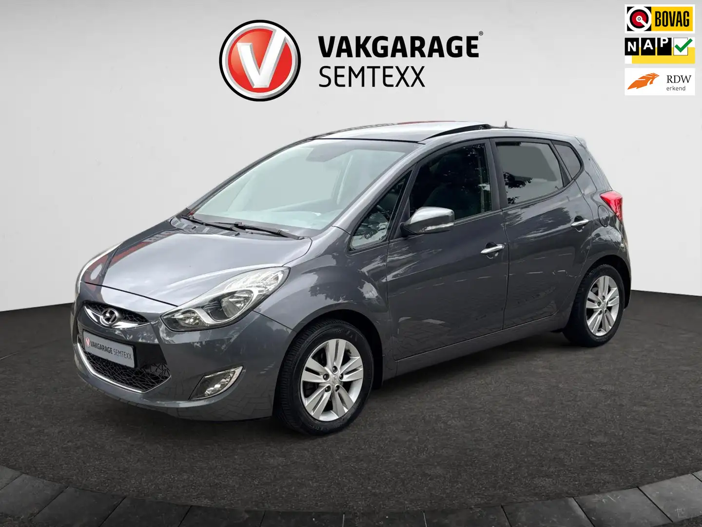 Hyundai iX20 1.6i i-Drive | Automaat | Panorama dak | Navi | Cl Grijs - 1