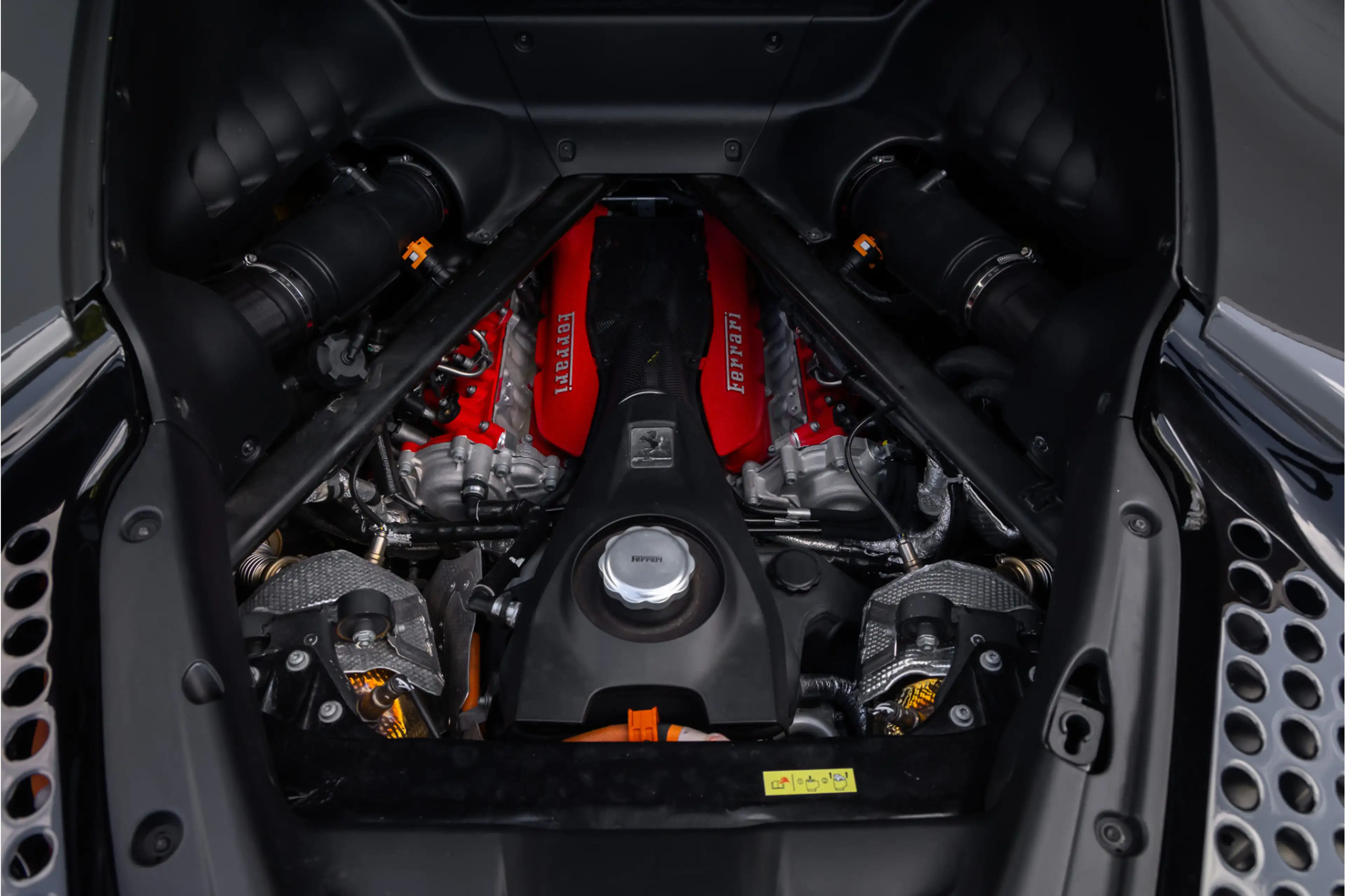 Ferrari SF90 Stradale 4.0 V8 Ext Fiorano Package - 1000 pk — photo 24