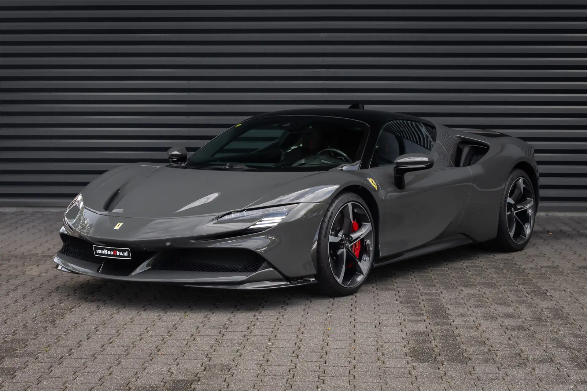 Ferrari SF90 2021 건메탈 사진 1
