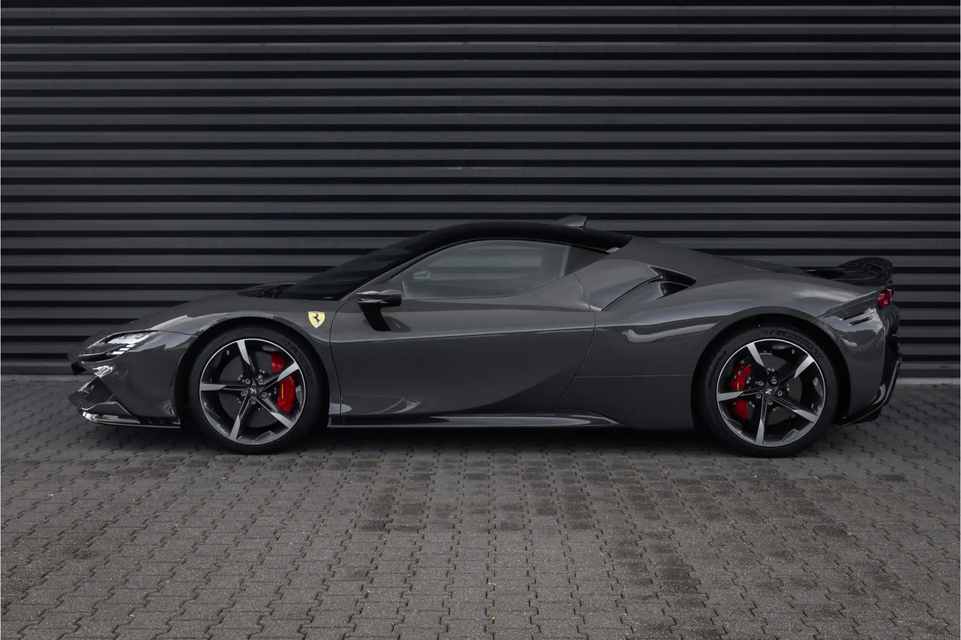 Ferrari SF90 2021 건메탈 사진 5