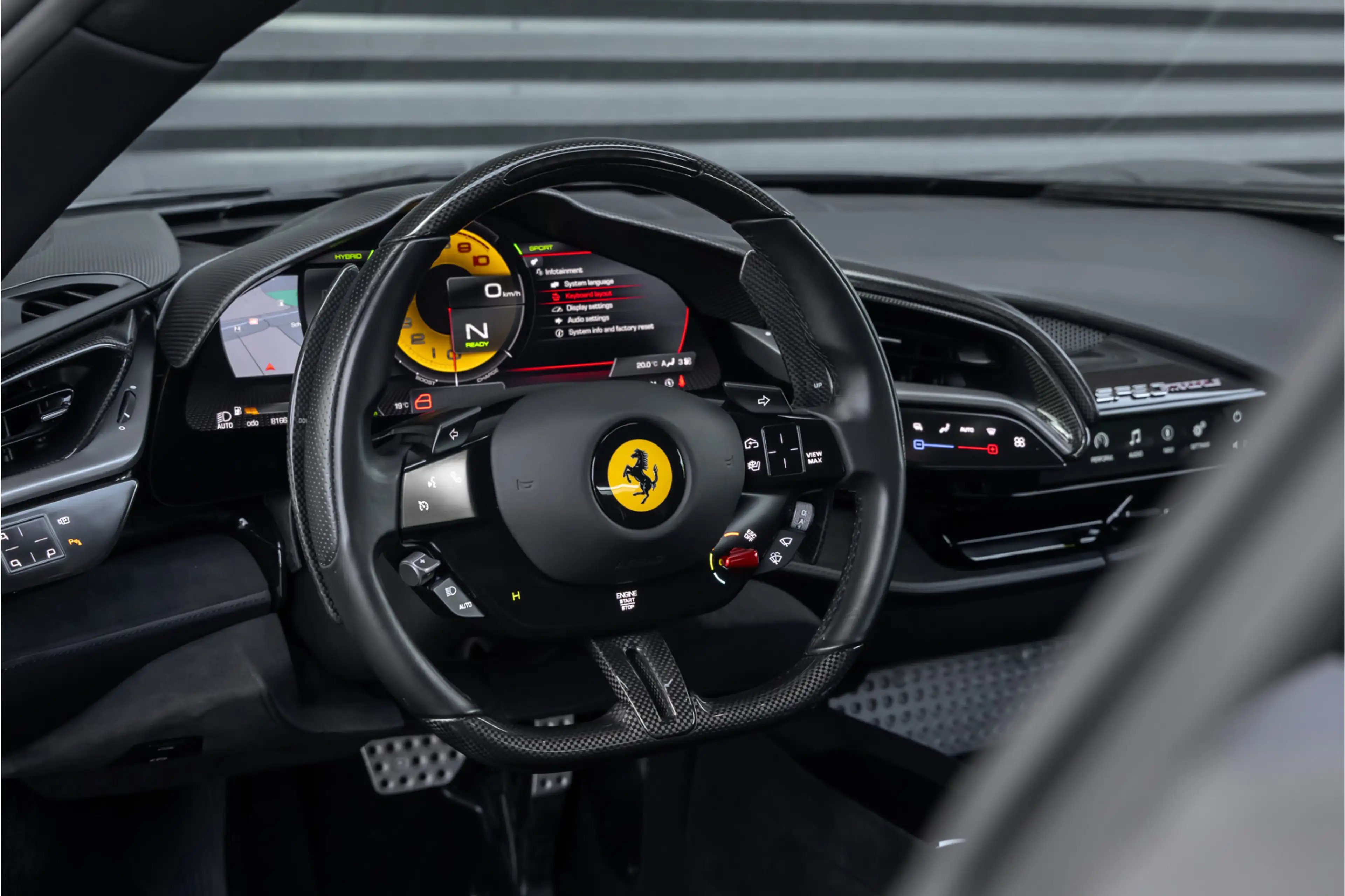 Ferrari SF90 Stradale 4.0 V8 Ext Fiorano Package - 1000 pk — photo 11
