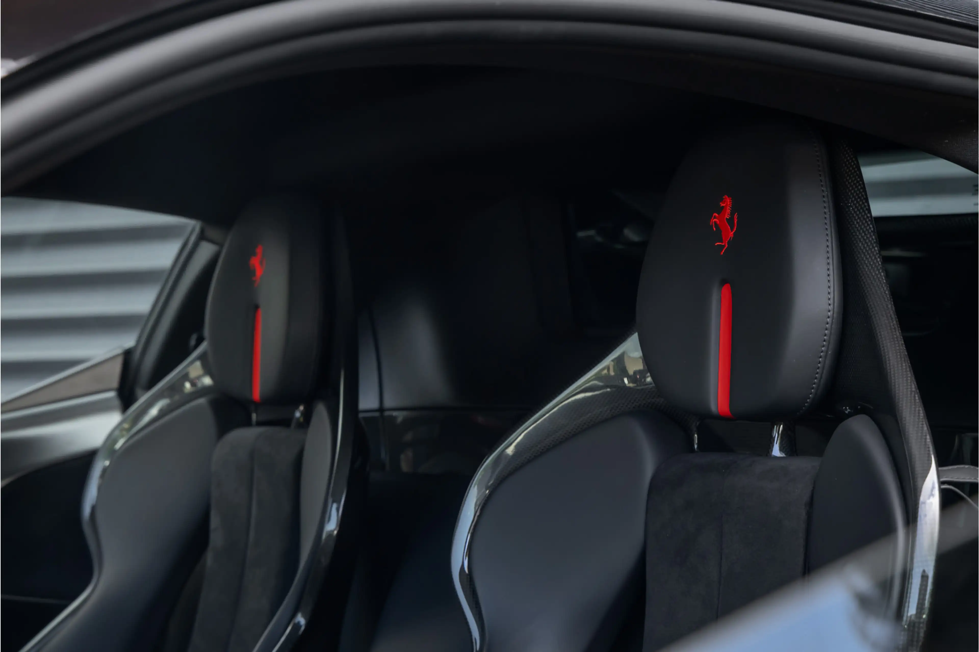 Ferrari SF90 Stradale 4.0 V8 Ext Fiorano Package - 1000 pk — photo 27