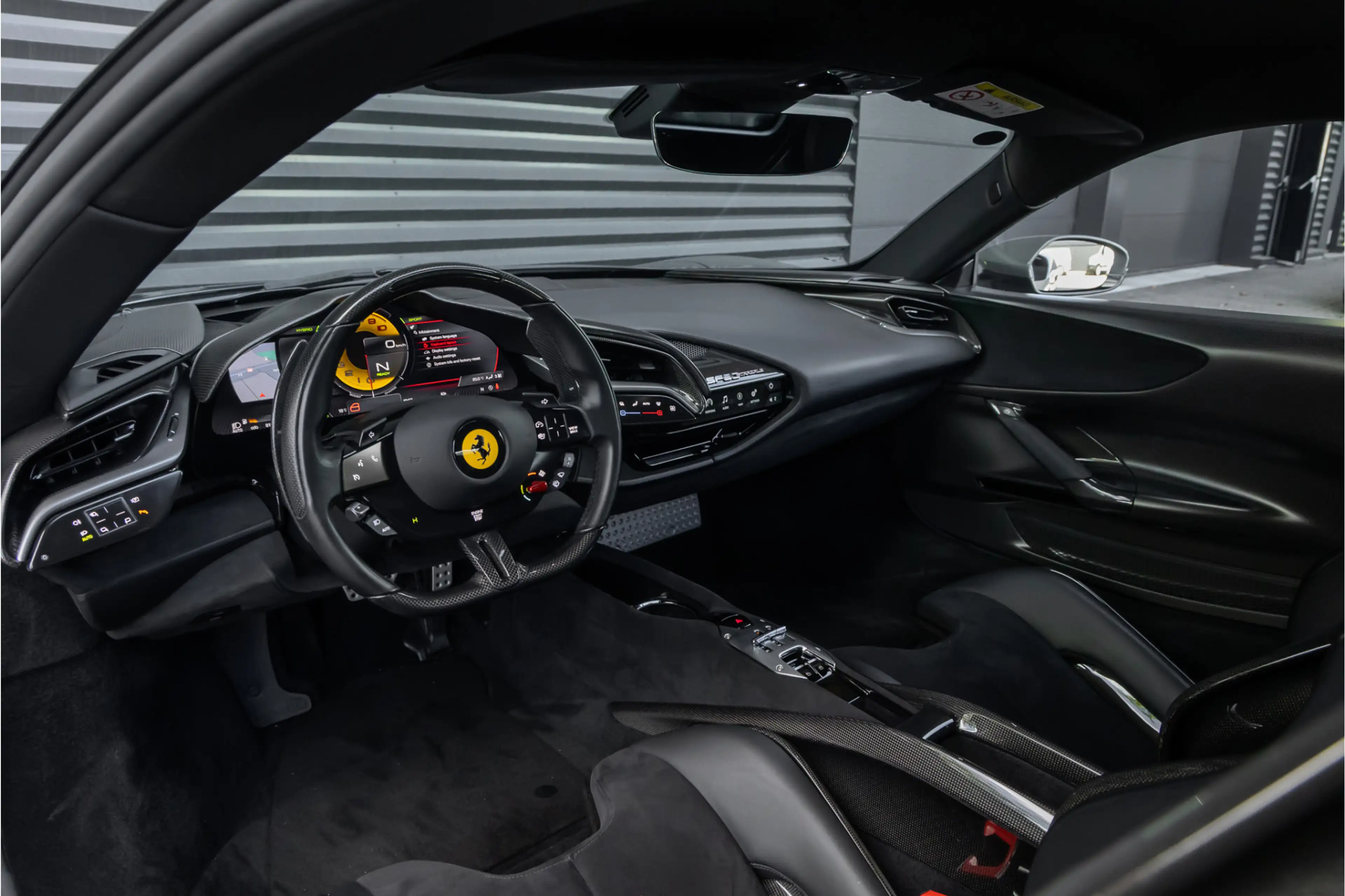 Ferrari SF90 Stradale 4.0 V8 Ext Fiorano Package - 1000 pk — photo 10