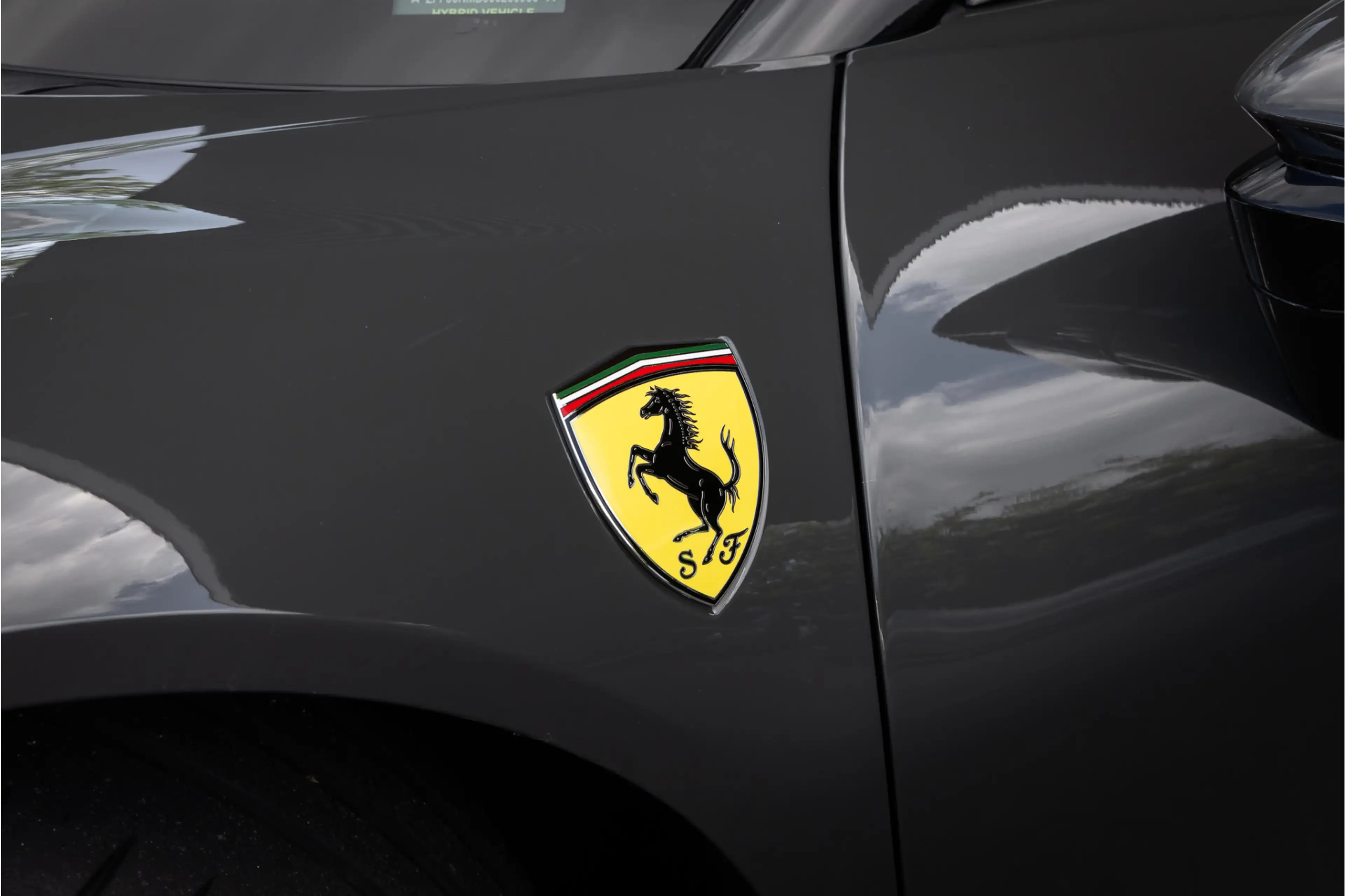 Ferrari SF90 Stradale 4.0 V8 Ext Fiorano Package - 1000 pk — photo 26