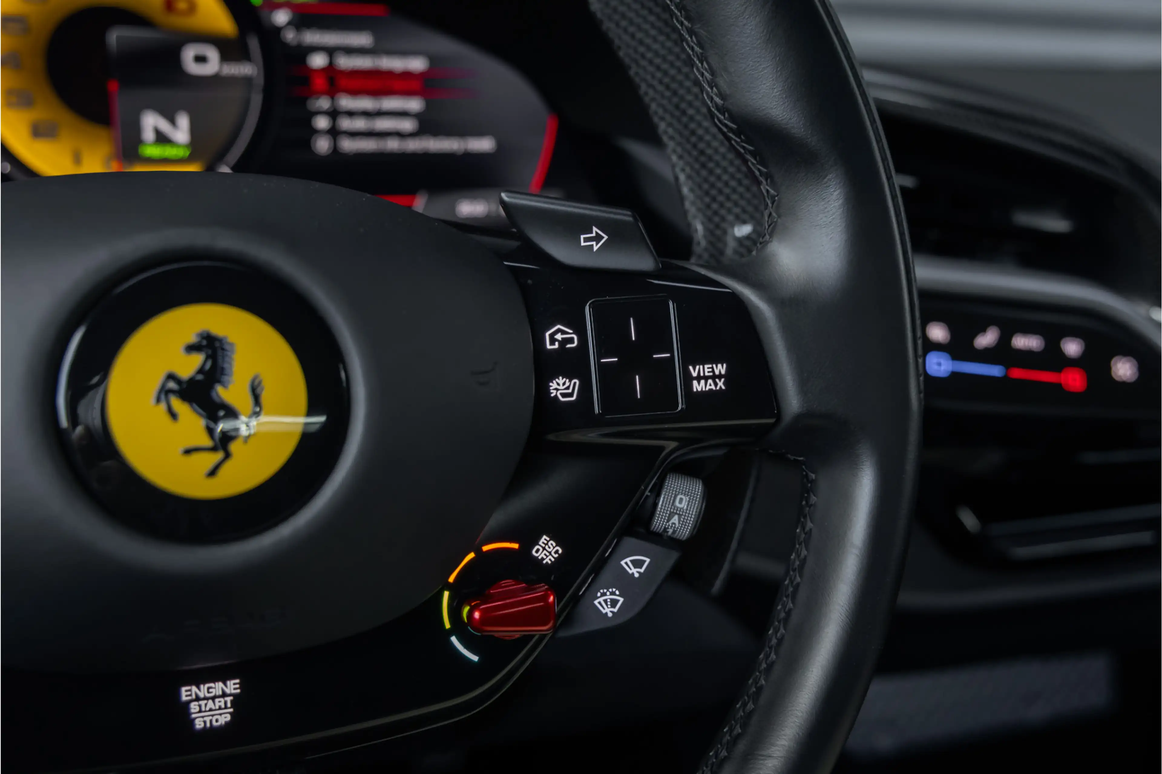 Ferrari SF90 Stradale 4.0 V8 Ext Fiorano Package - 1000 pk — photo 44