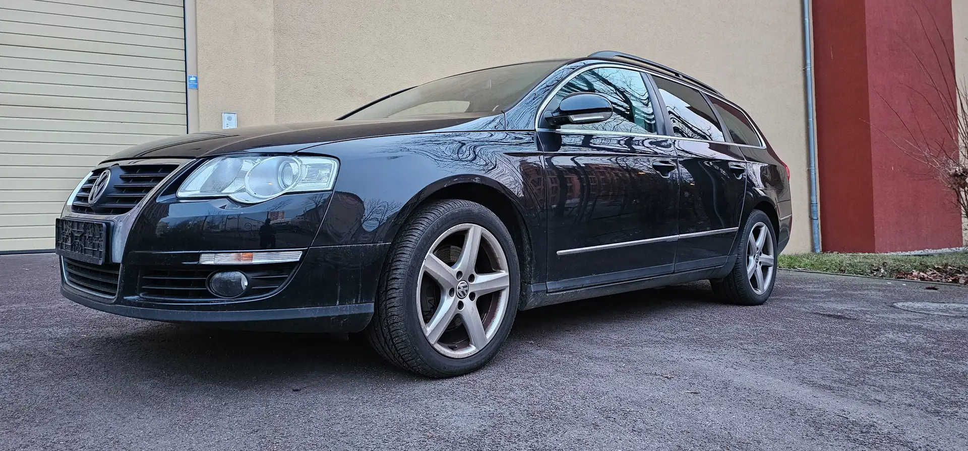 Volkswagen Passat Variant Comfortline*Euro5*6 gang*Navi* Чёрный - 1