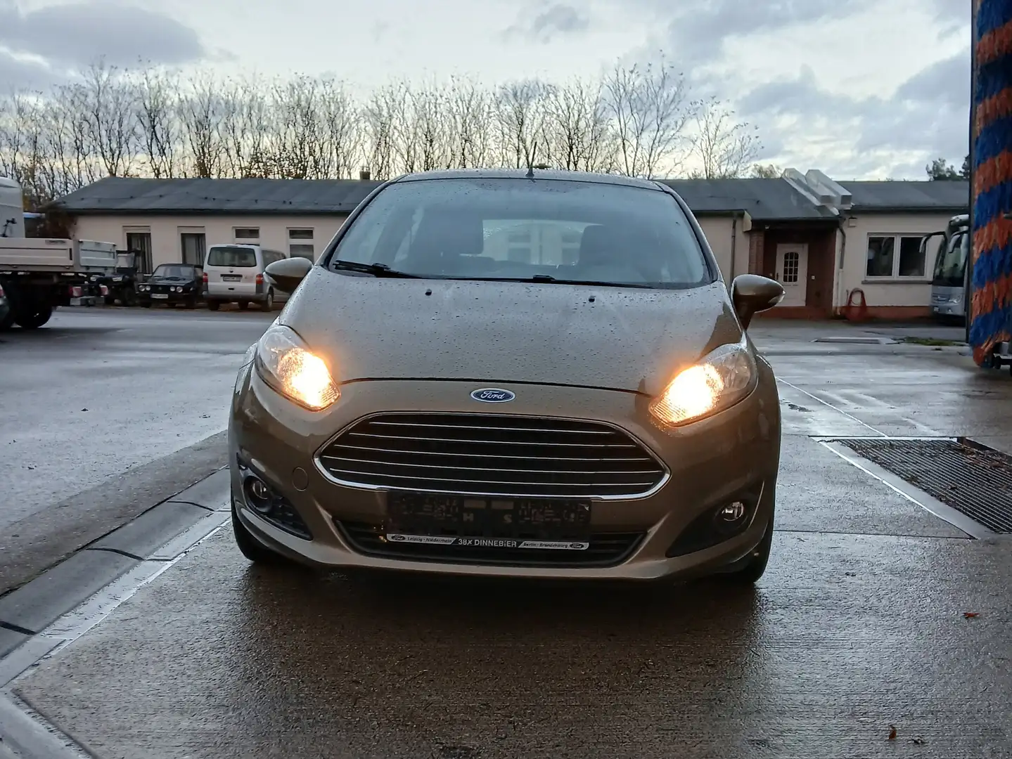 Ford Fiesta Fiesta  5-Türer 1.0 EcoBoost Start-Stop SYNC Ed Brown - 1