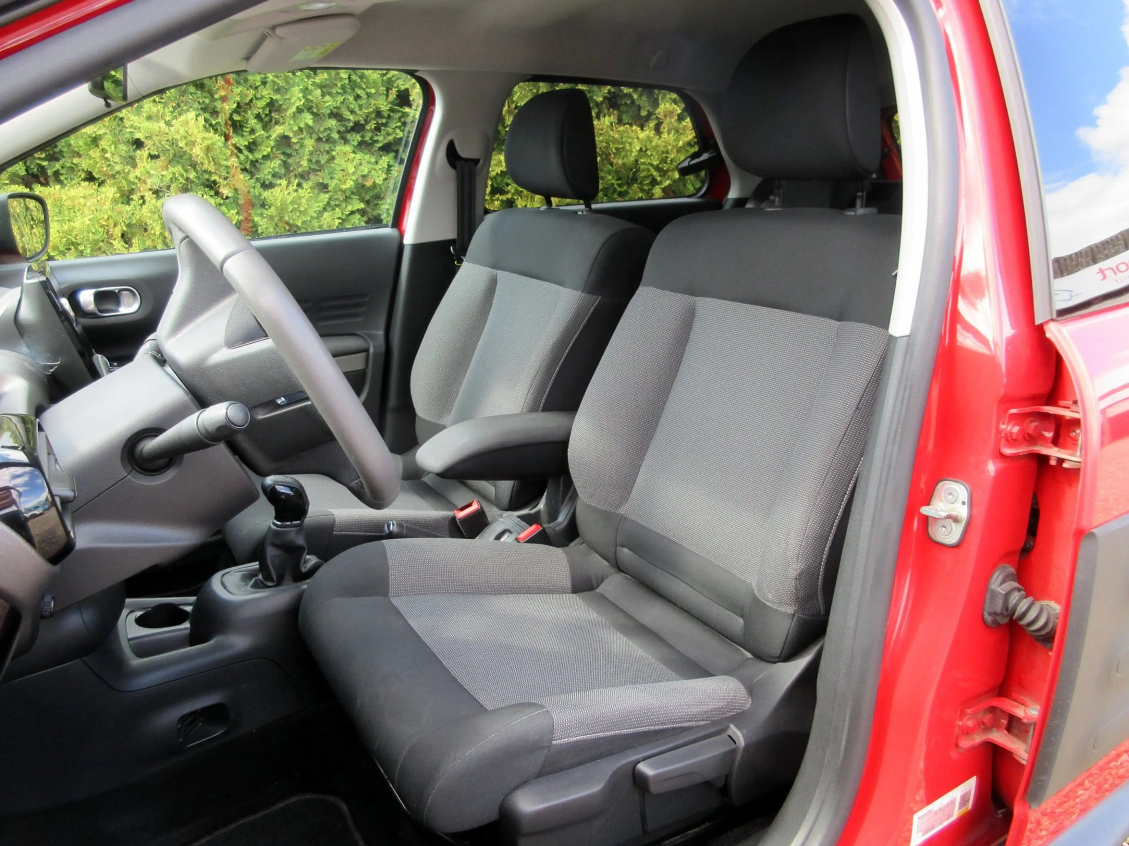Citroen C4 Cactus 1.2 PureTech Shine * Navigatie * — photo 2