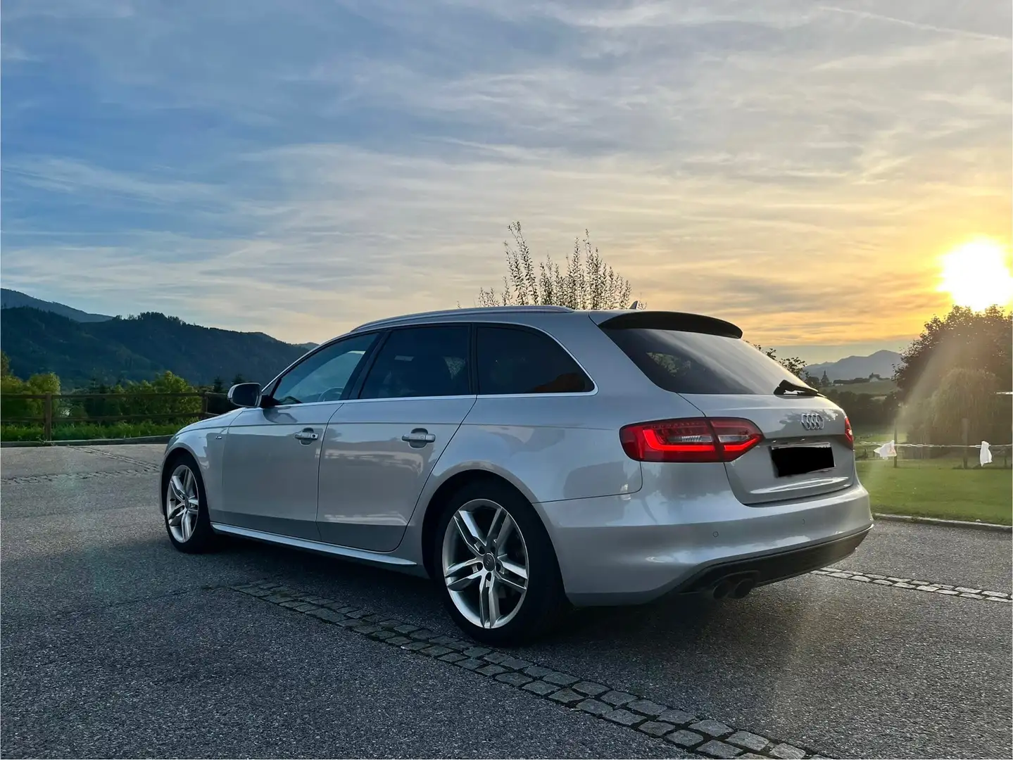 Audi A4 B8, quattro, S-Line Srebrny - 2