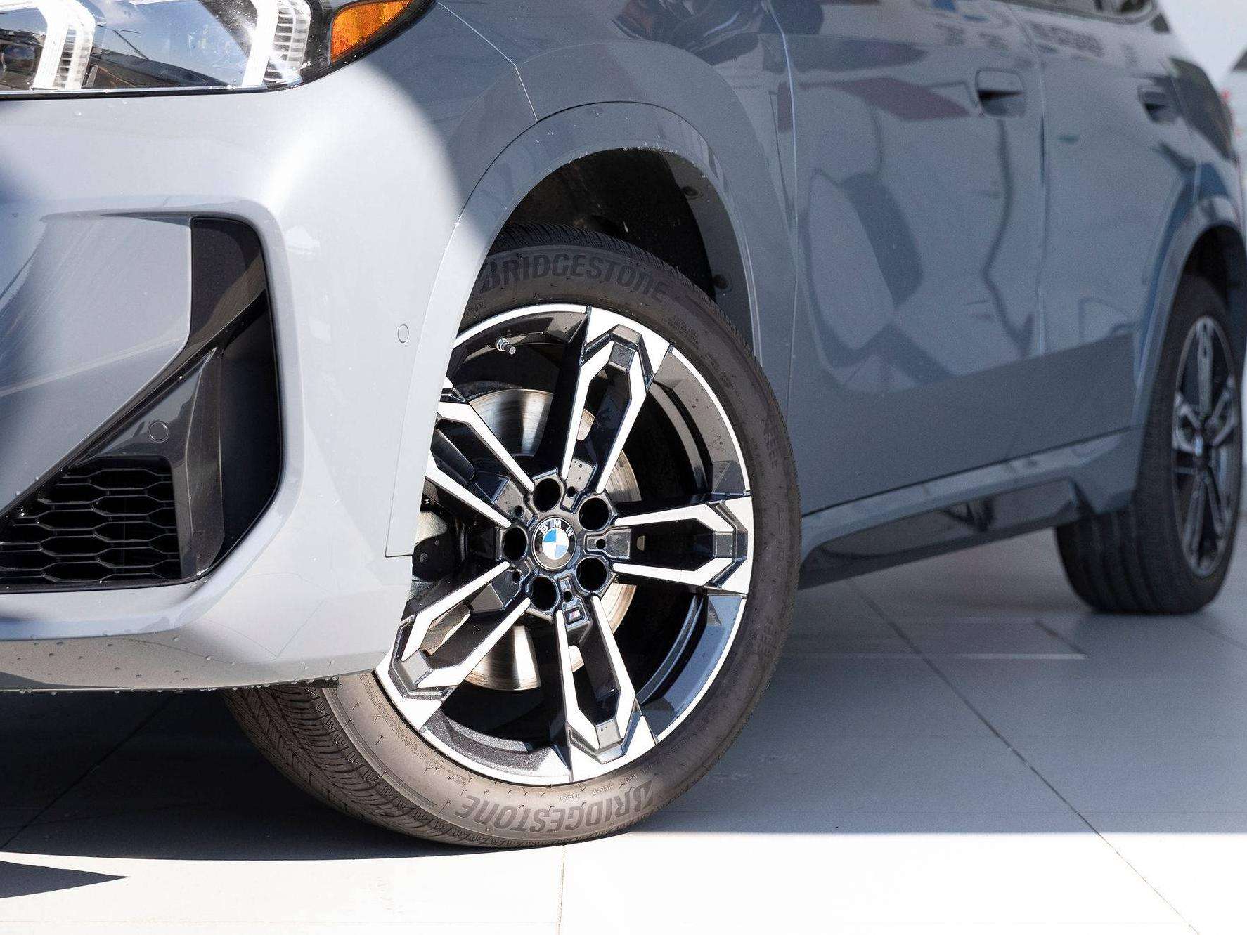 2025 BMW X1 xDrive28i - M Sport Package — снимка 1