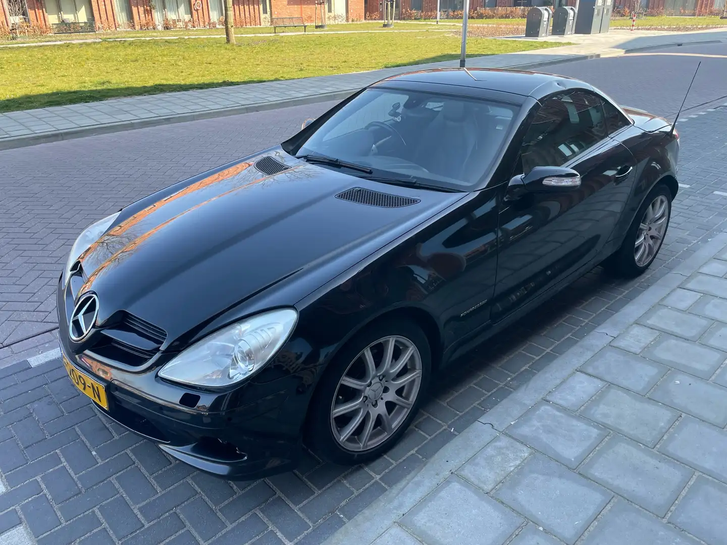 Mercedes-Benz SLK 200 slk RHD Negru - 1
