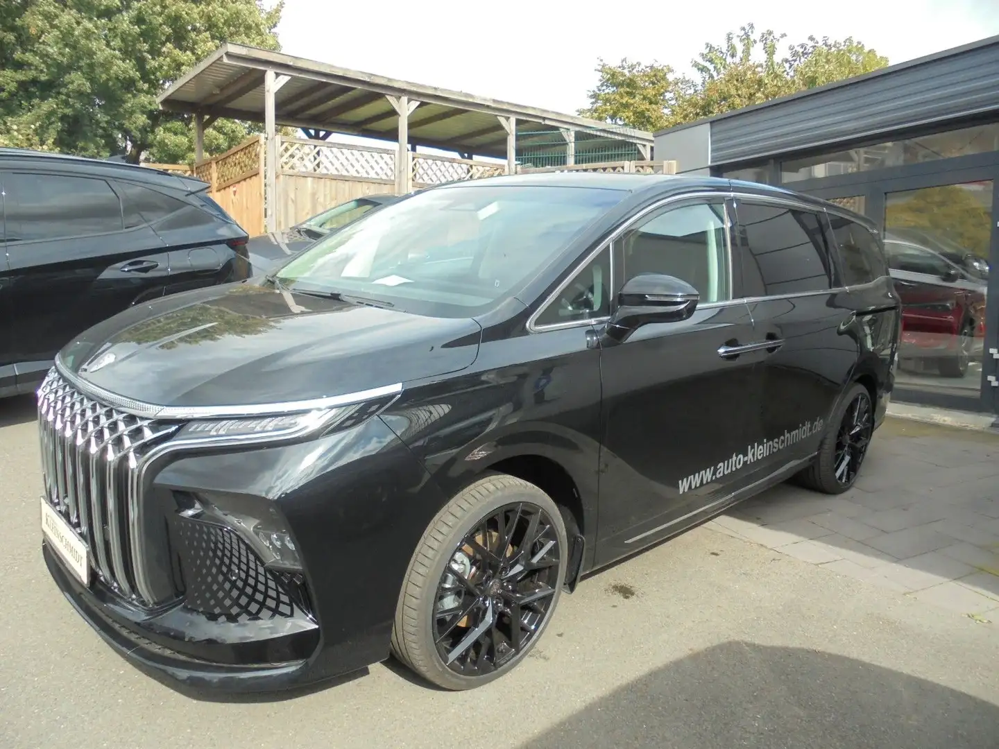 DFSK Forthing 9 HEV Shuttle 360° PANO LUXUS Schwarz - 1