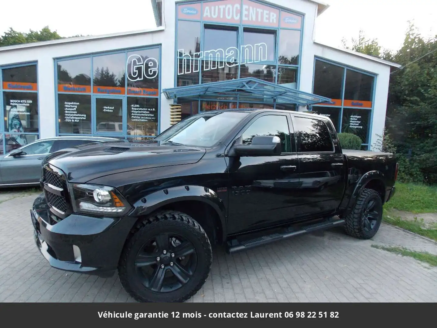 Dodge RAM Sport Night 5.7L 4x4 Tout compris hors homologation 4500e Noir - 1