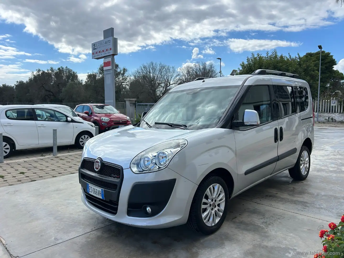 Fiat Doblo 1.6 MJT 90 CV Emotion 7 POSTI Argent - 1