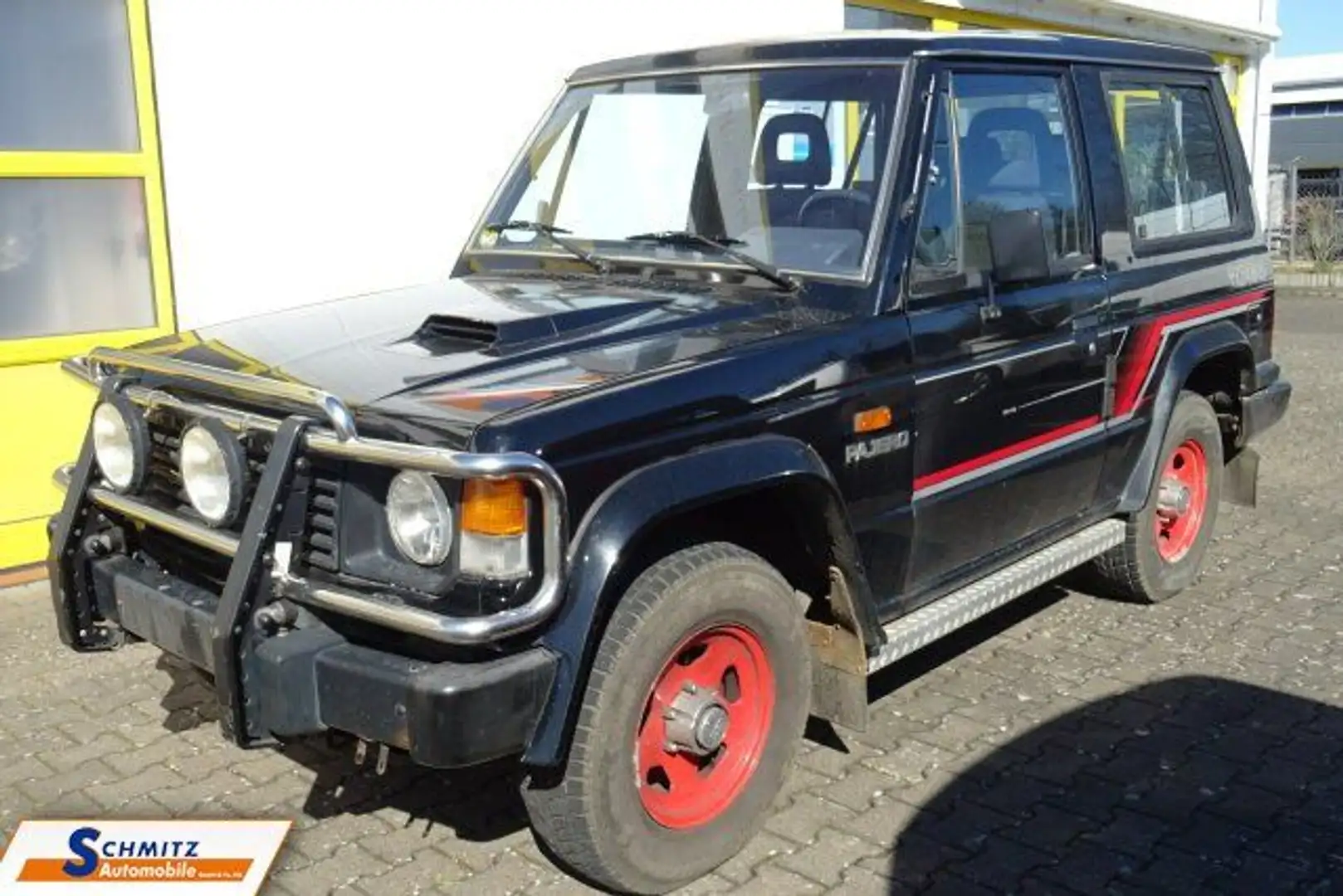 Mitsubishi Pajero 2.5TD L040 2.Hand HU 06/2026 Schwarz - 2