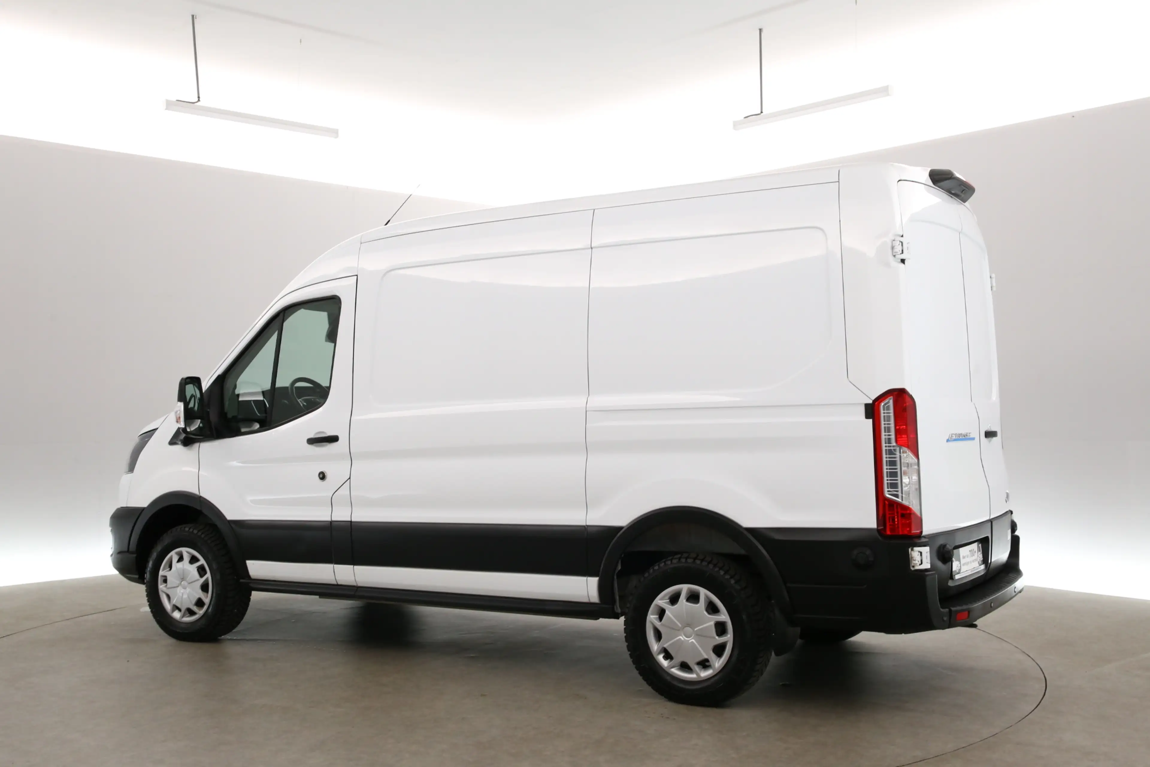 Ford E-Transit L2H2 68 kWh | Snelladen | SOH 96% | Clima | 360° C — photo 4