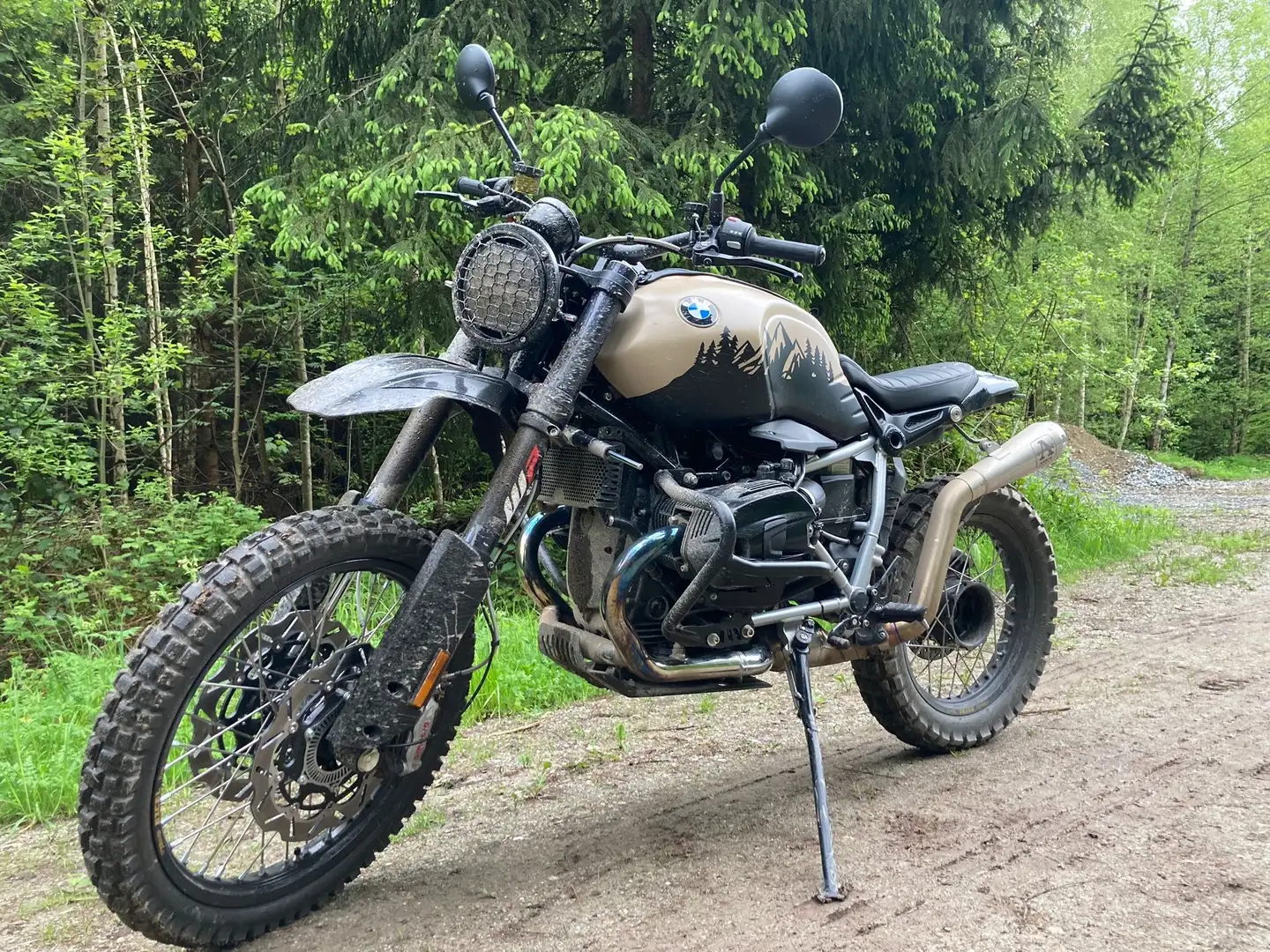 BMW R nineT BMW r9t Adventure professional custom Bike von BRE Béžová - 2