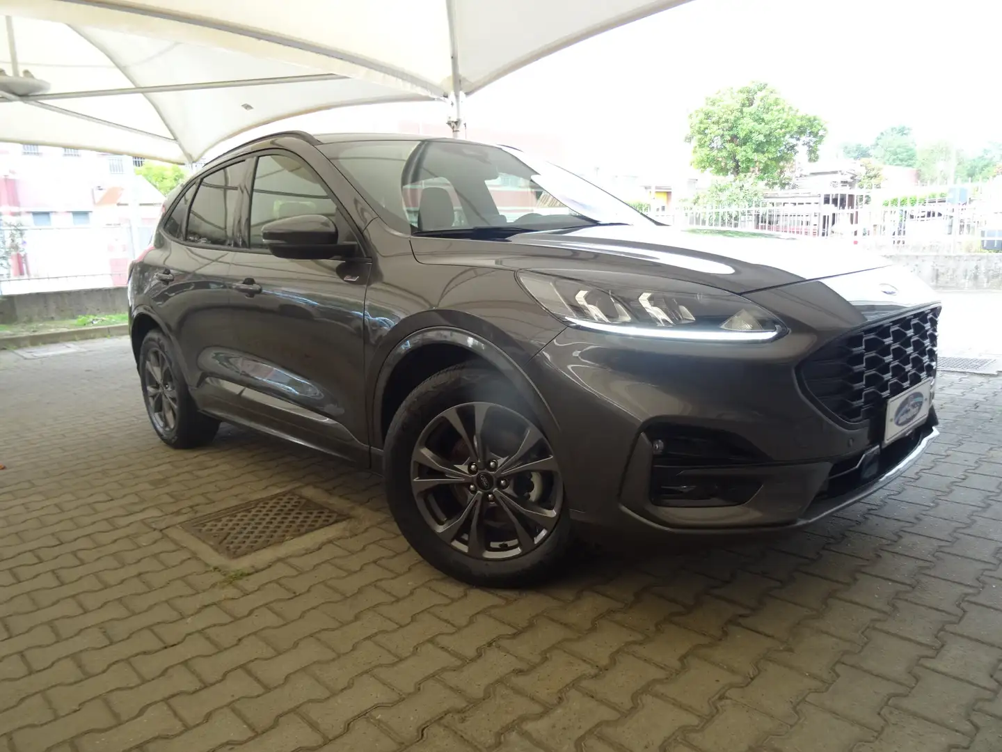 Ford Kuga 1.5 ECOBOOST ST-LINE 2WD 150 CV Grigio - 1